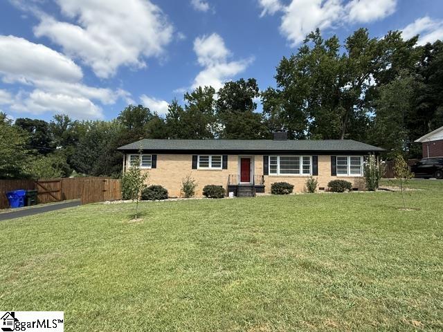 207 Azalea Court — photo