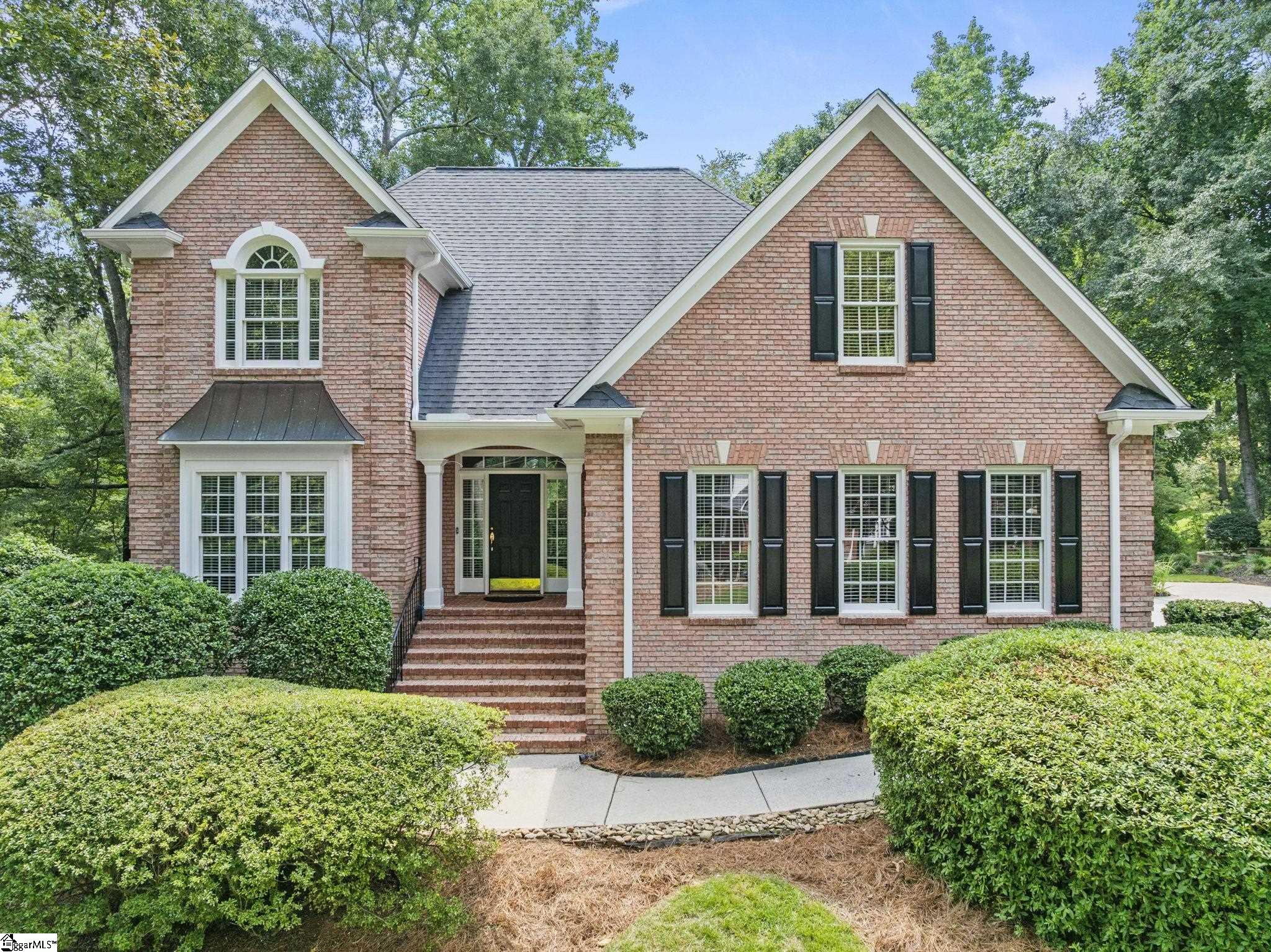105 Wolf Run Drive — photo