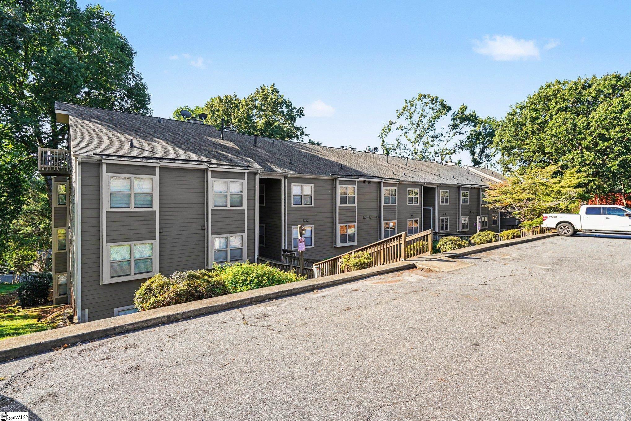 112 Captains Way — photo