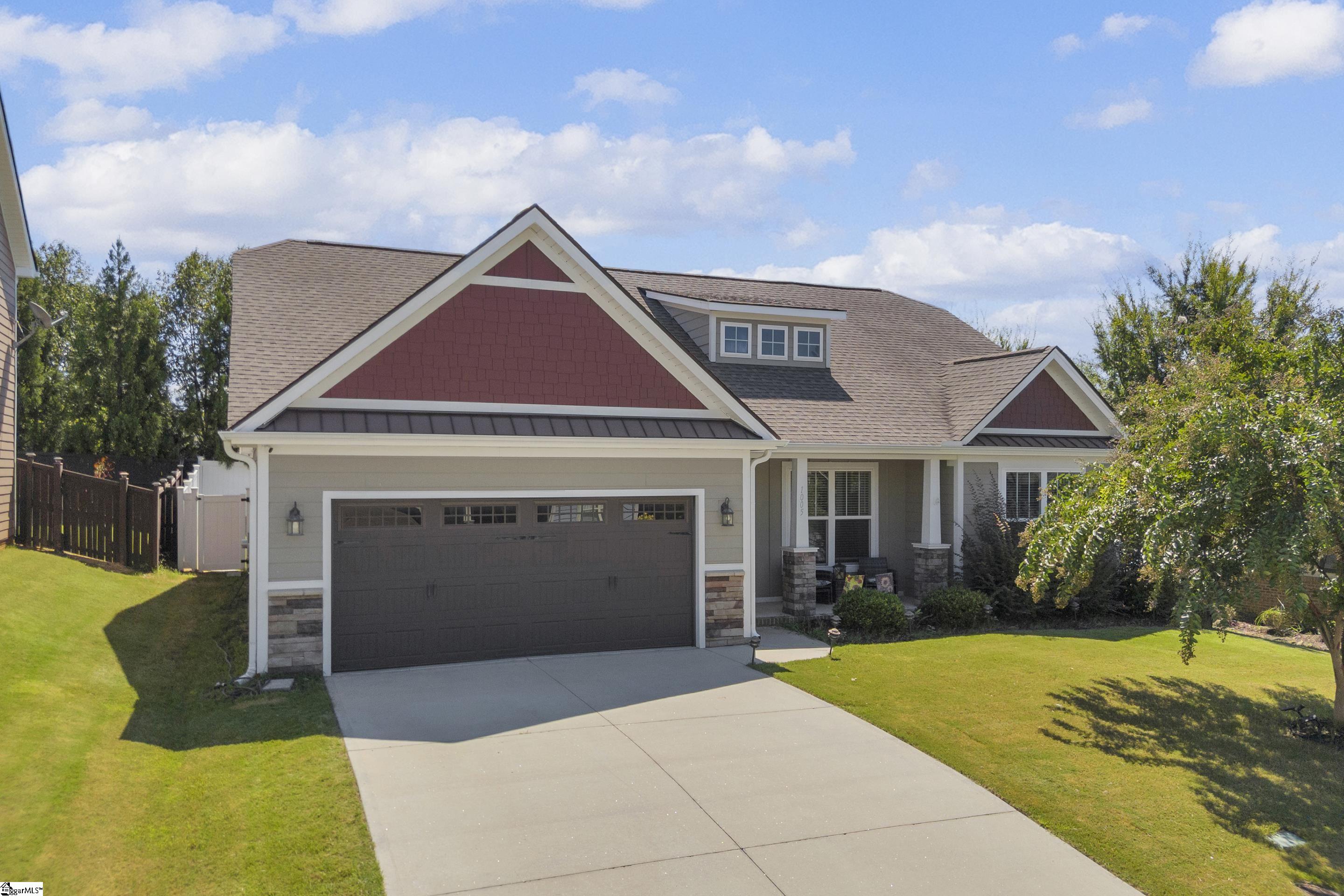 1005 Anglian Place — photo