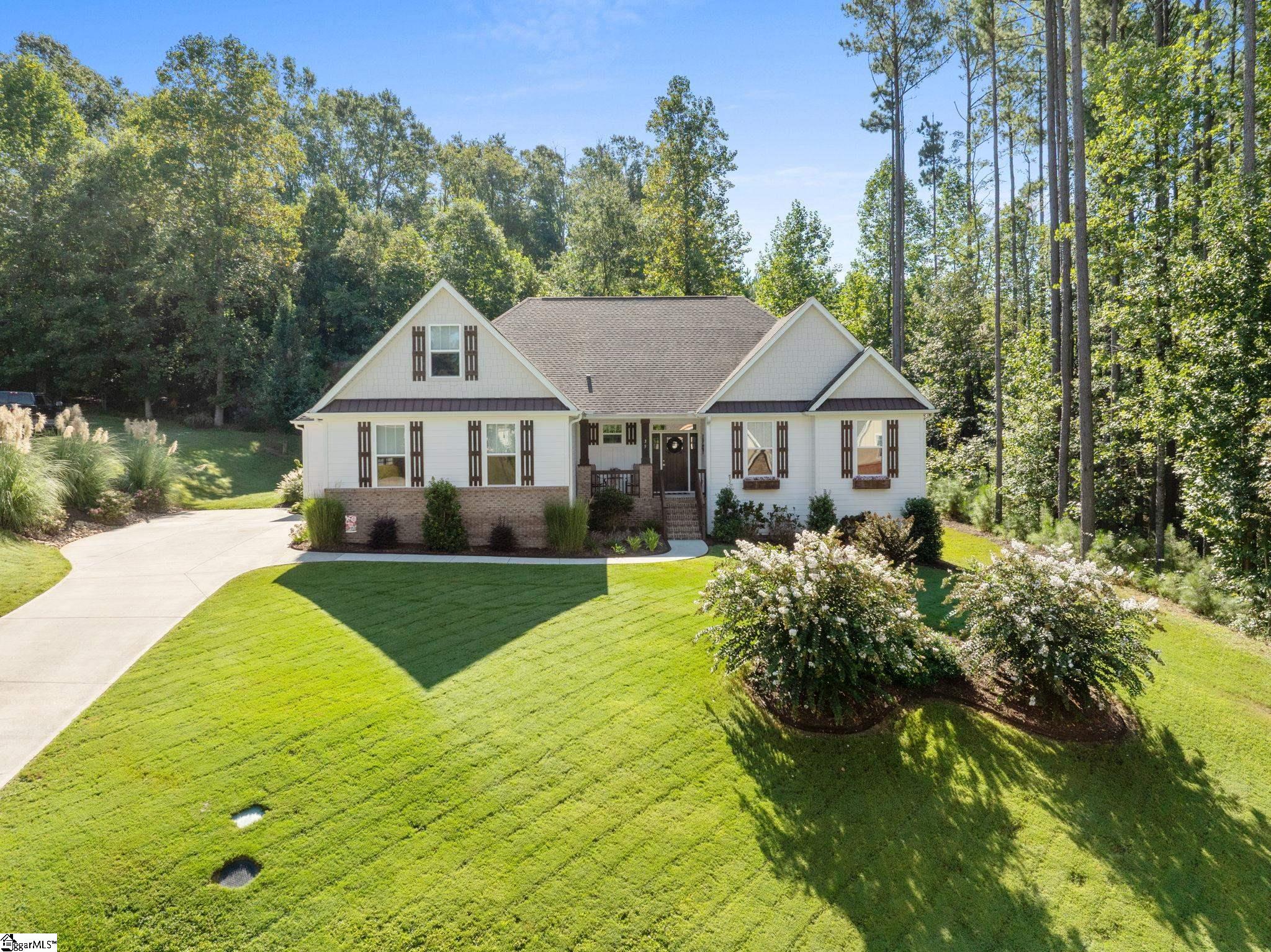 35 Pinerock Drive — photo