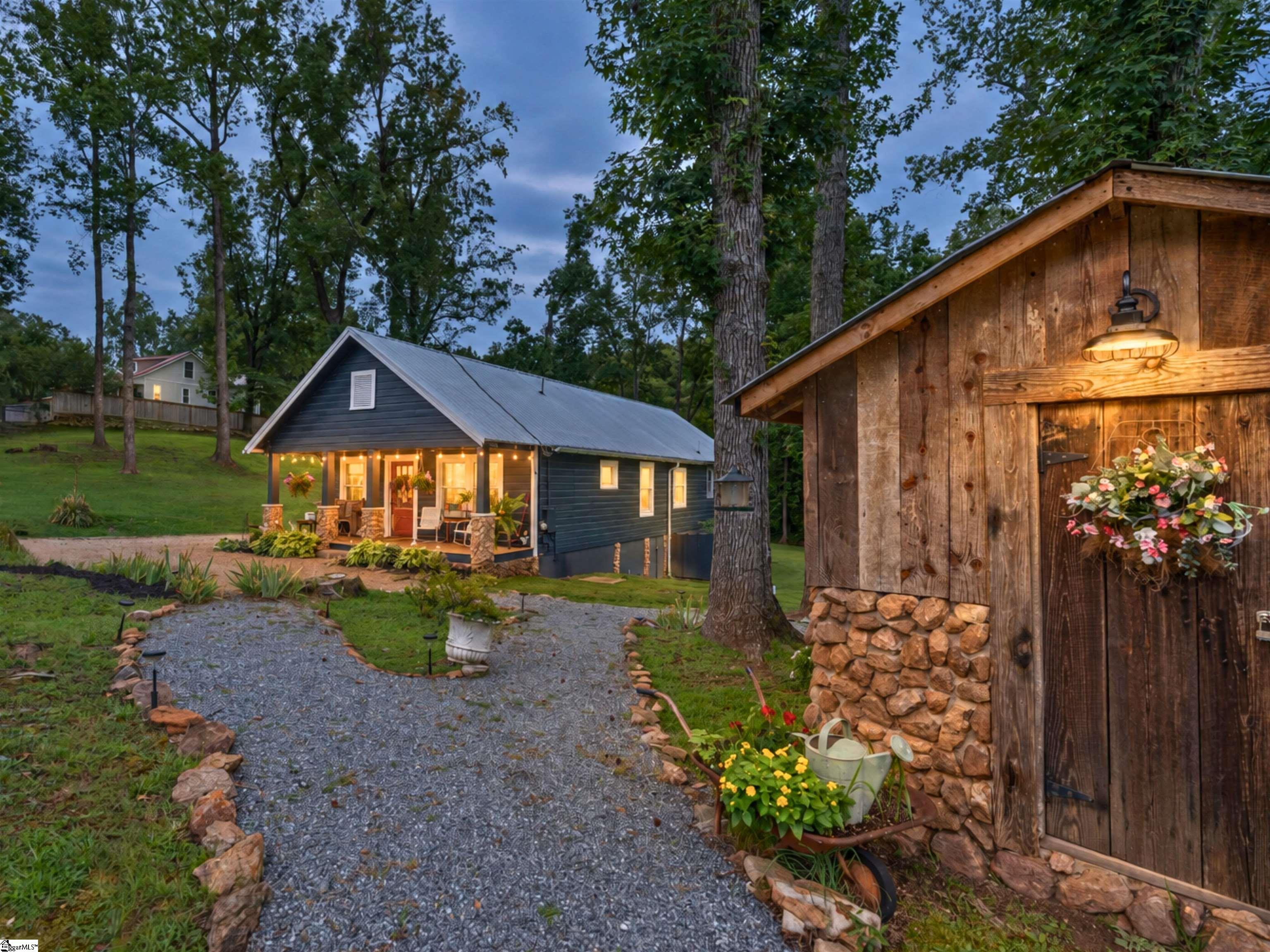 207 Blockhouse Road — photo