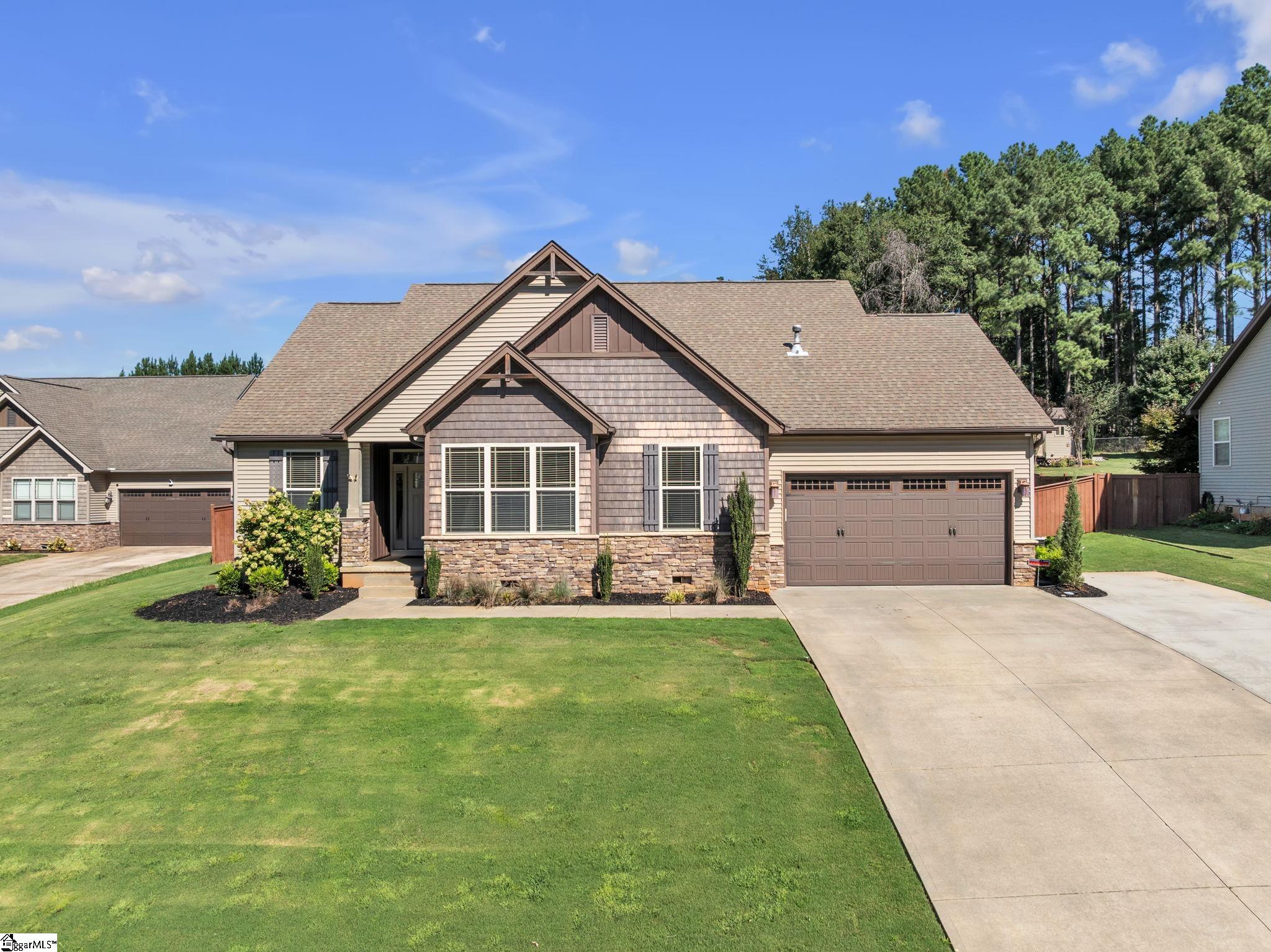 22 Pebblebrook Court — photo