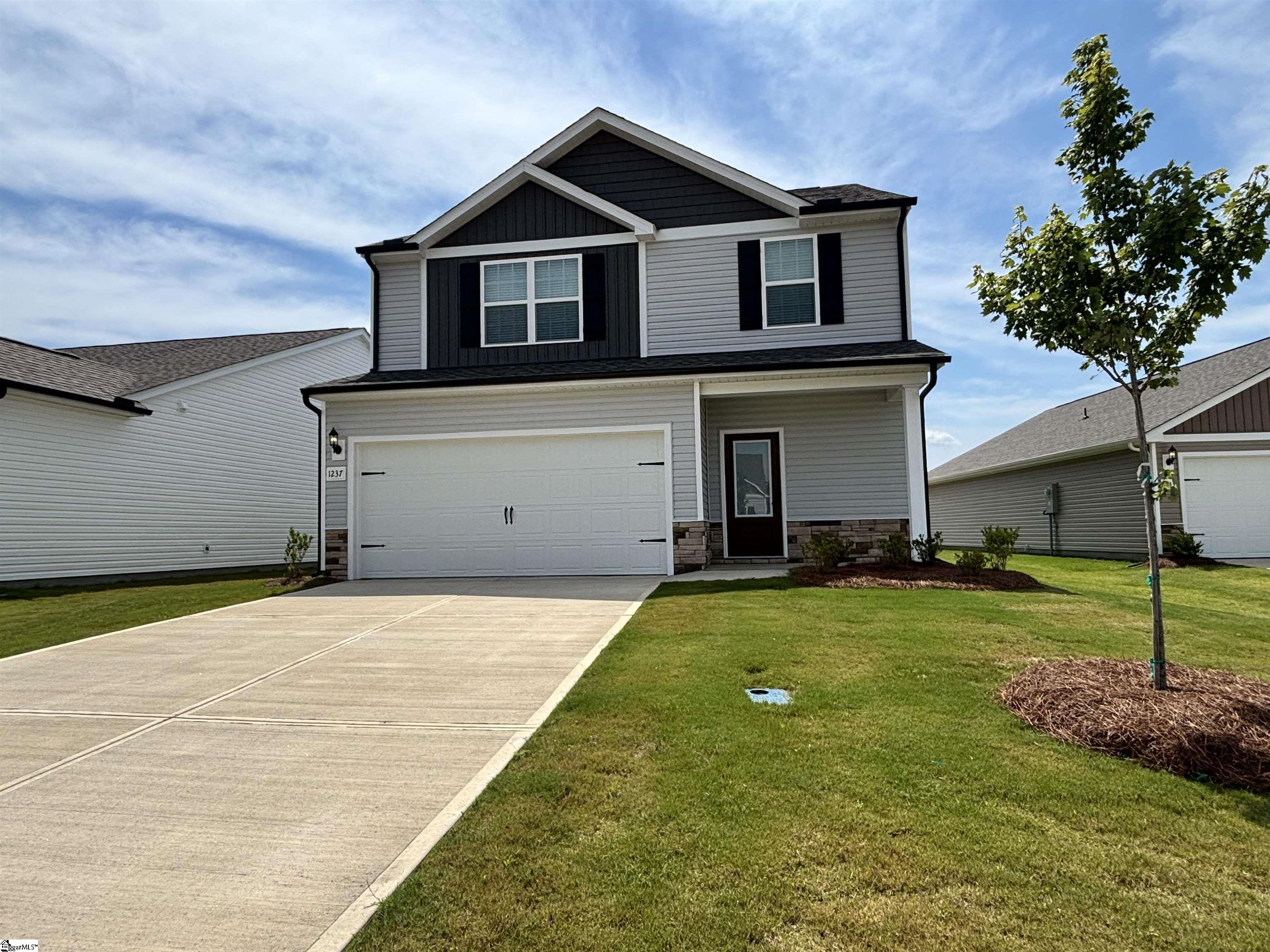 1237 Crested Iris Street — photo