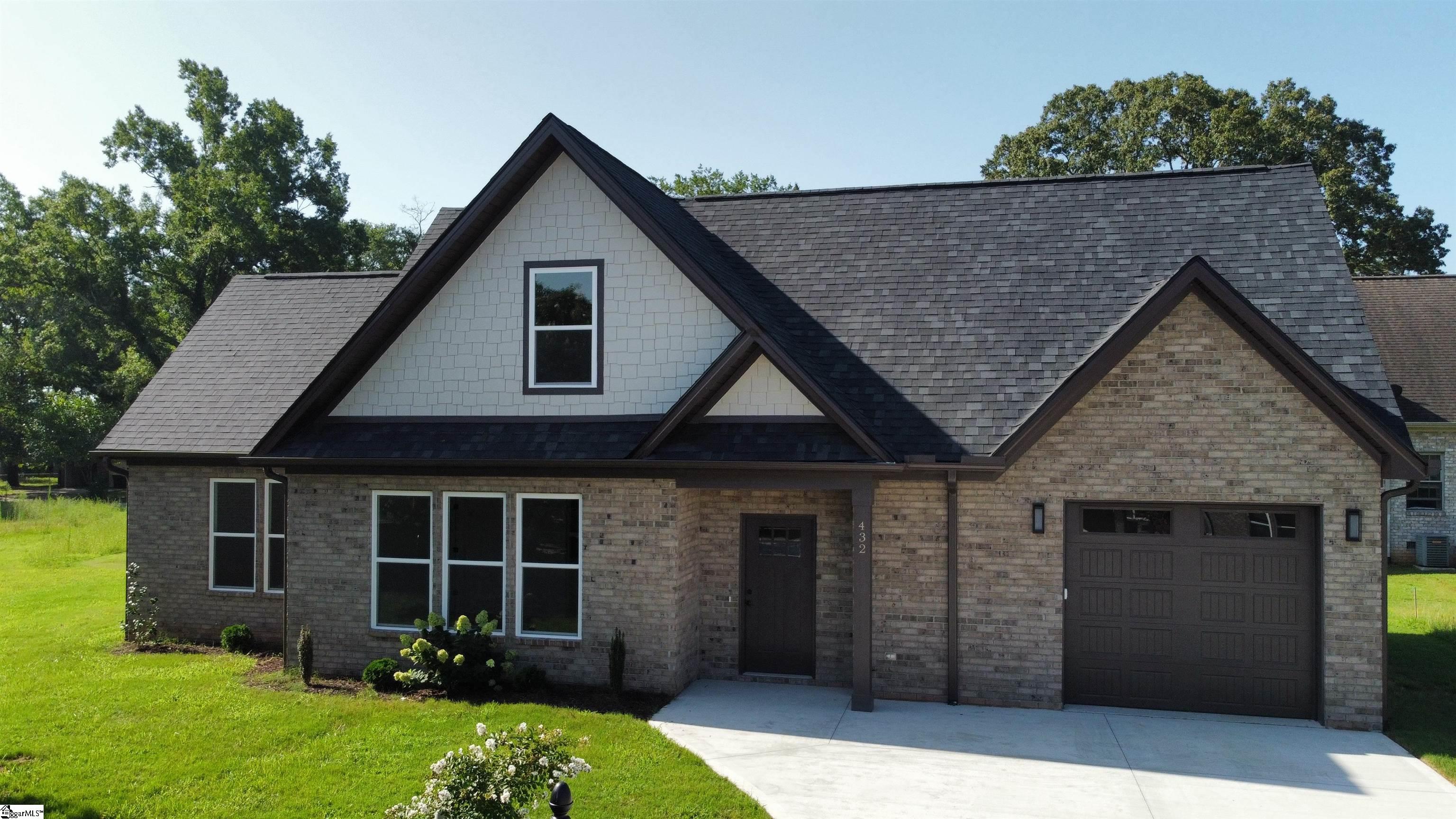432 Ambiance Court — photo