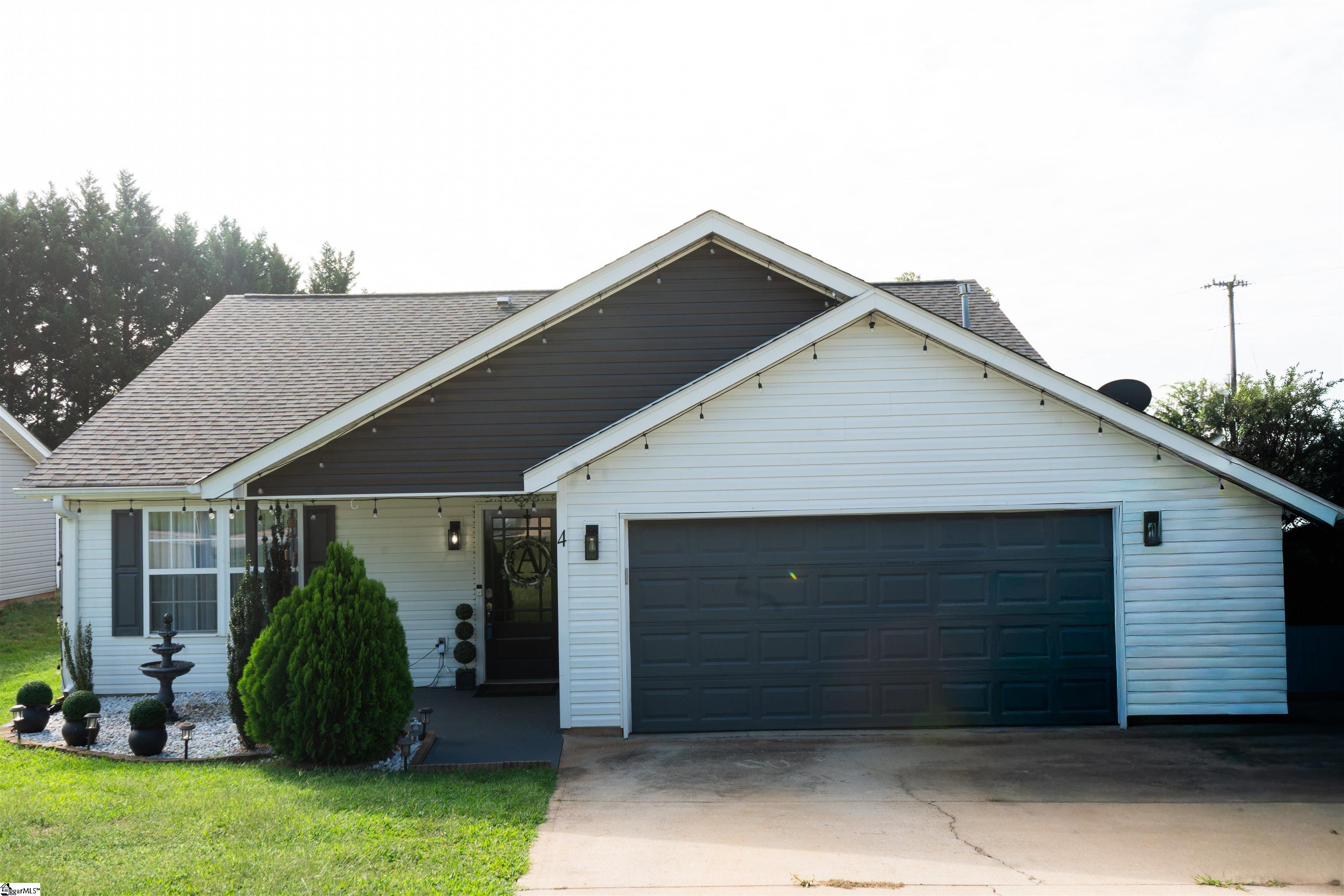 4 Dill Creek Court — photo