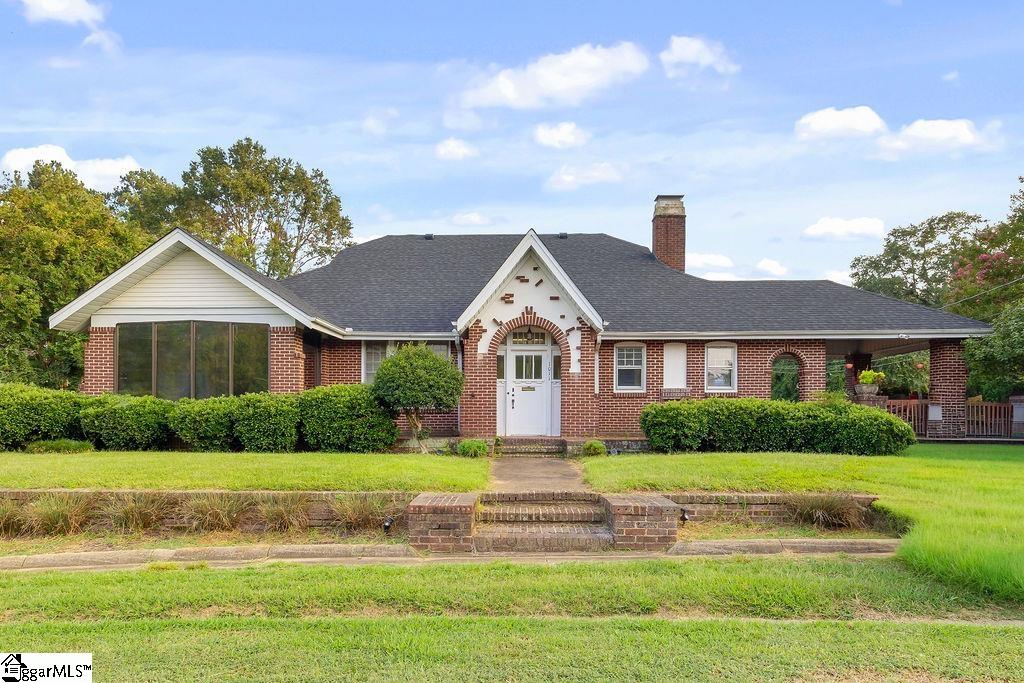 1011 W Poinsett Street — photo