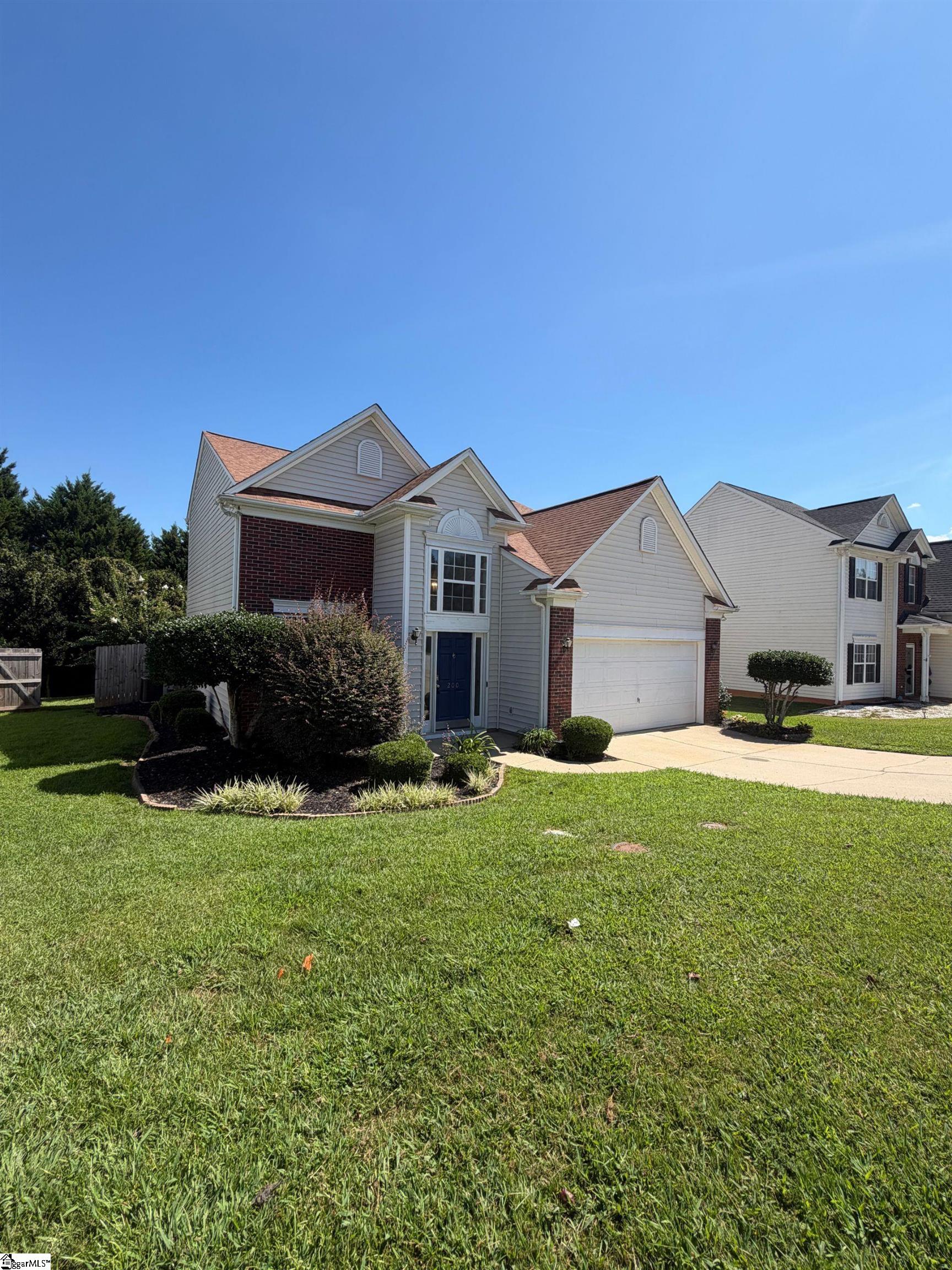 200 Stillwater Court — photo