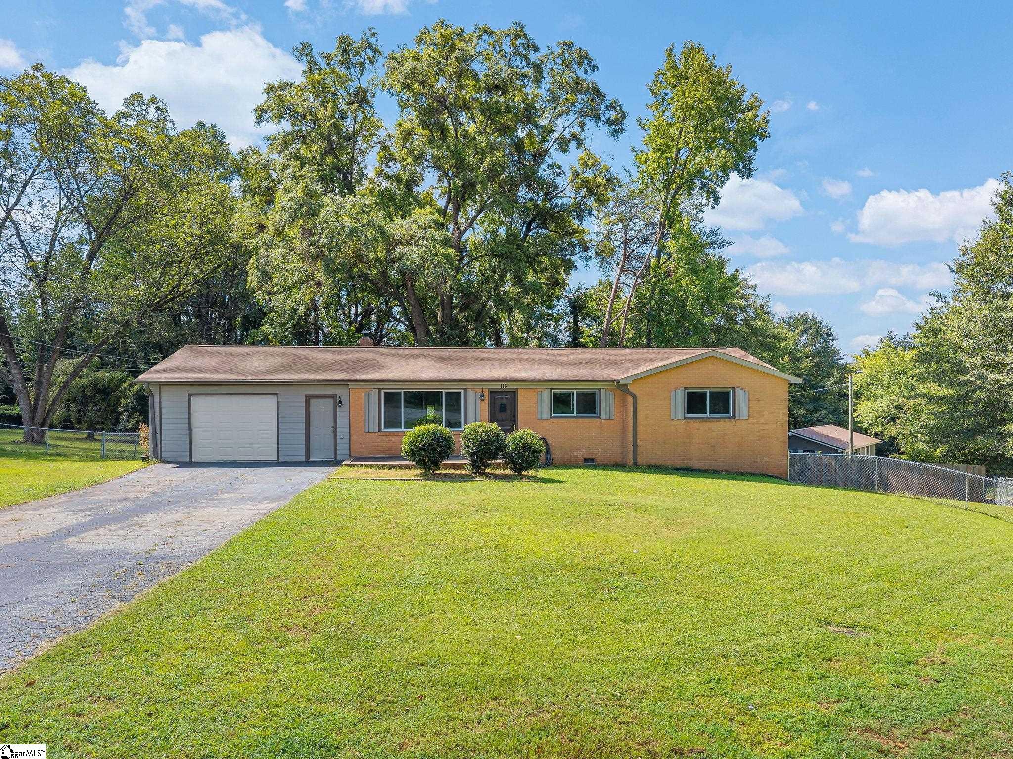 116 E Hill Drive — photo