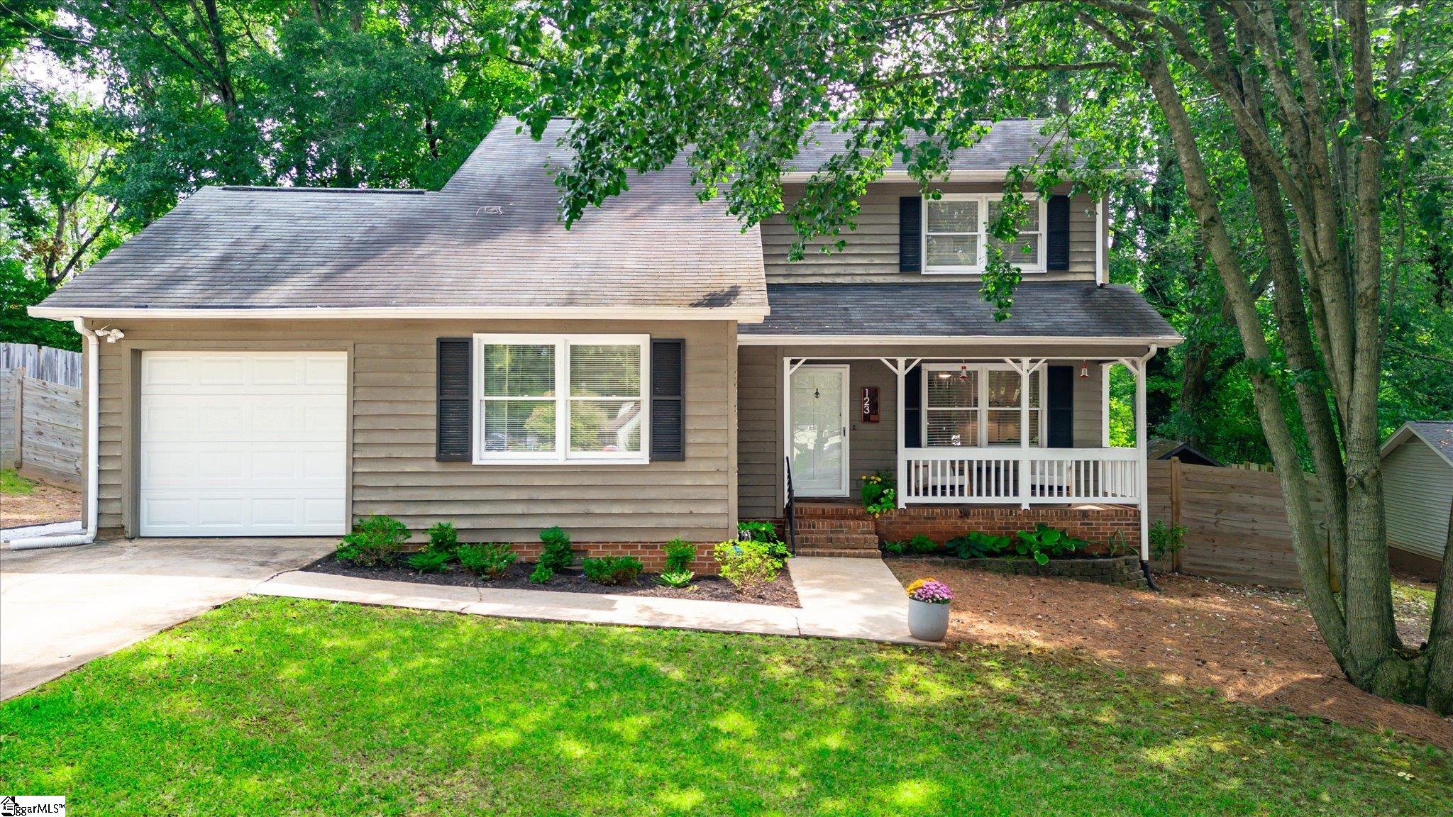 123 Mountain Chase Drive — photo