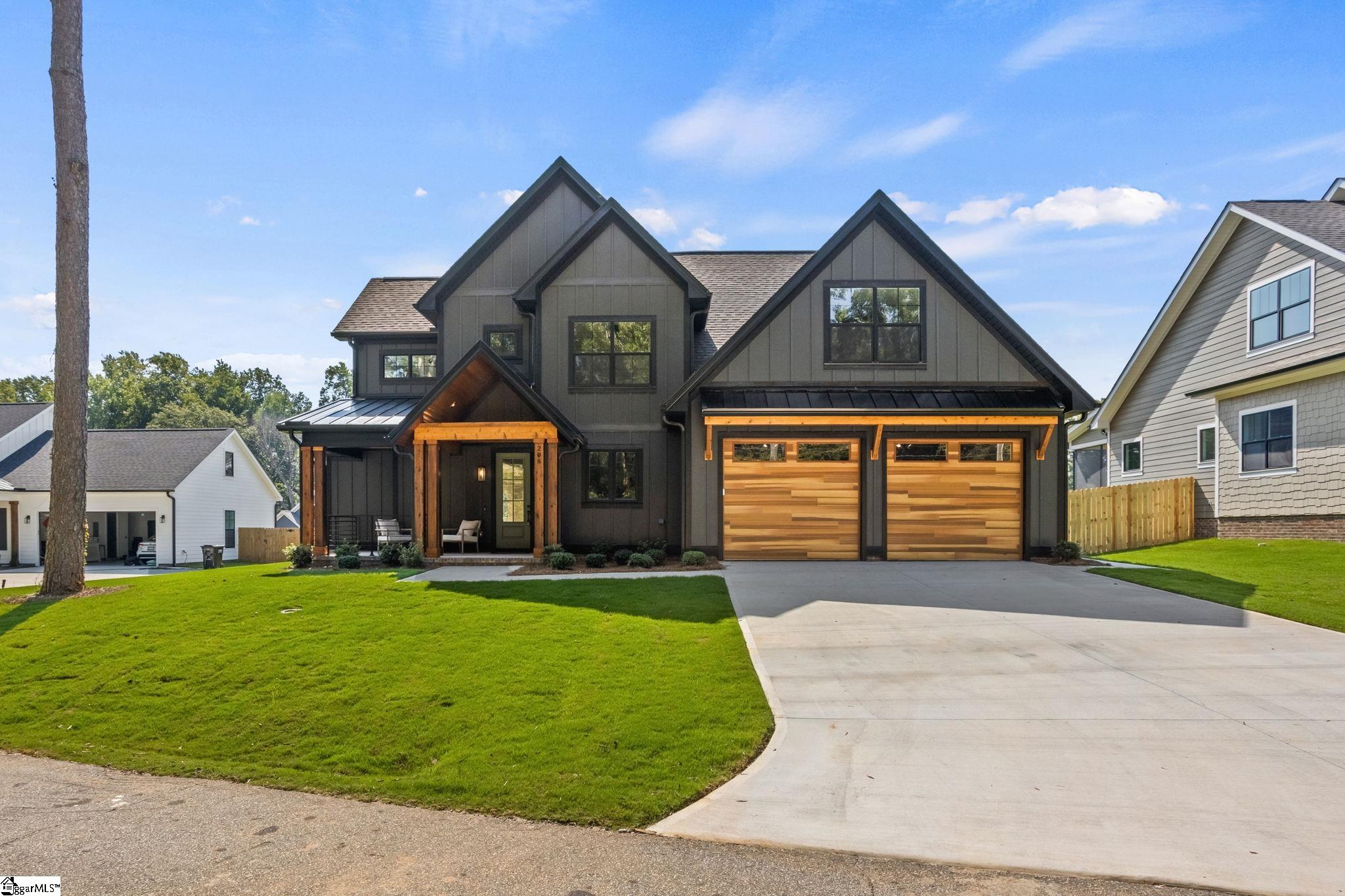 208 Forest Park Drive — photo