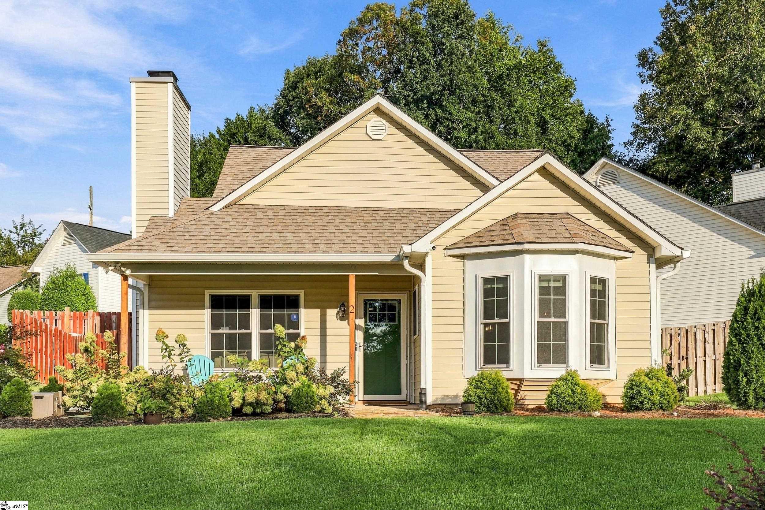 2 Pecan Grove Court — photo