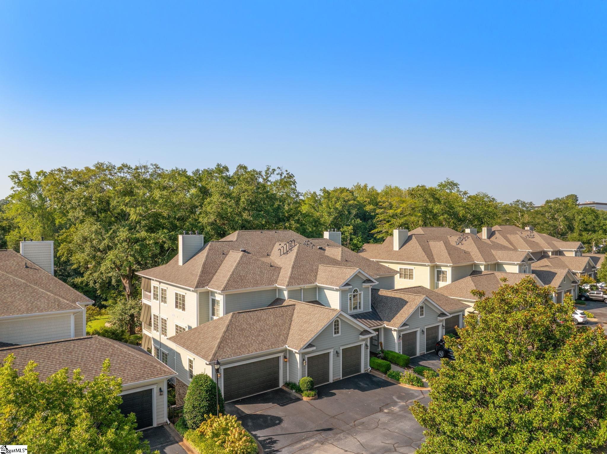 168 Ridgeland Drive Unit 201 — photo