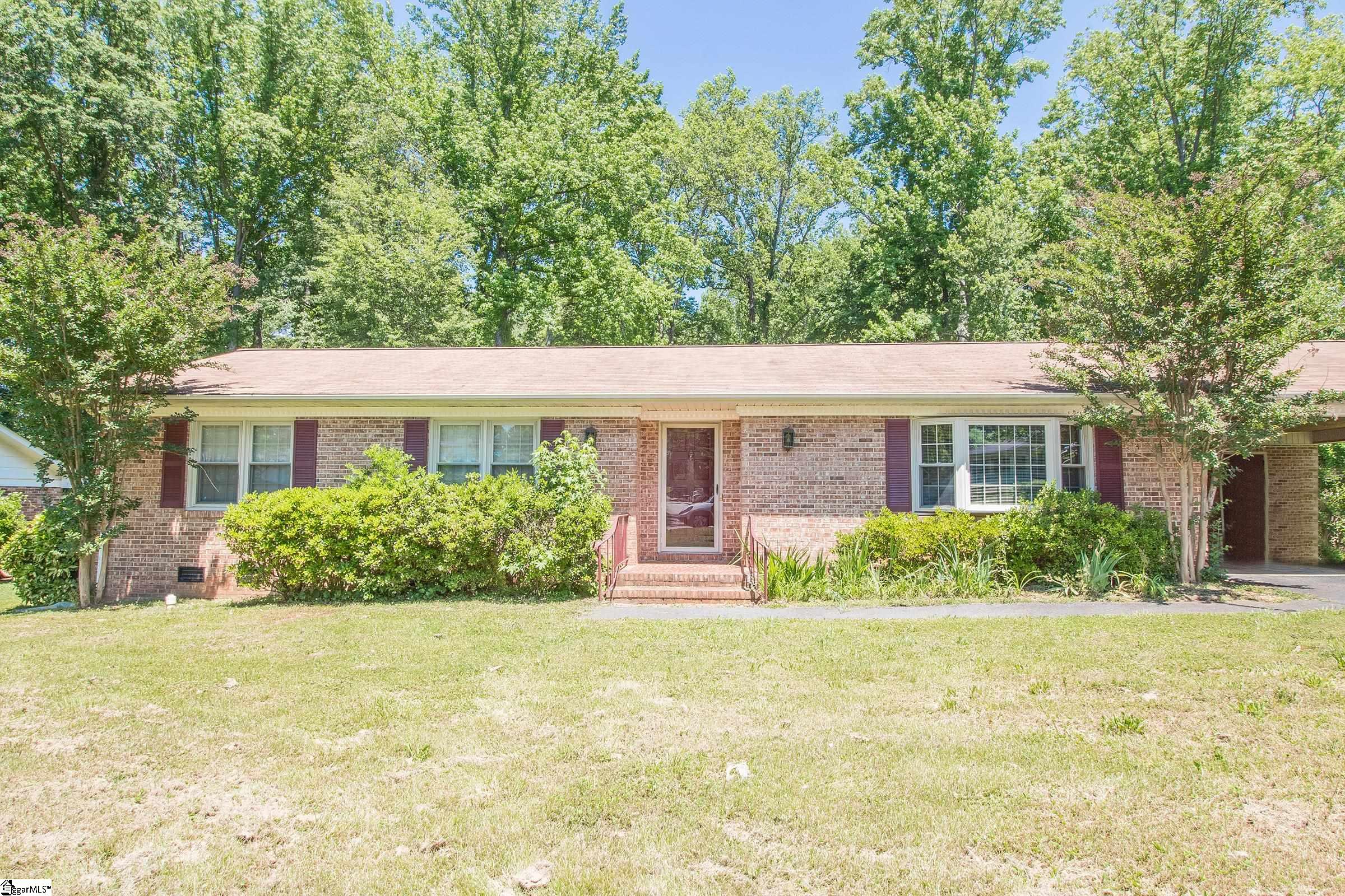631 Pine Hill Drive — photo