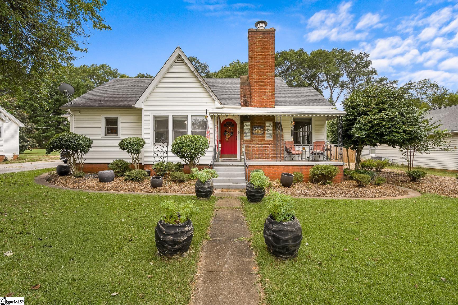108 Poplar Drive — photo
