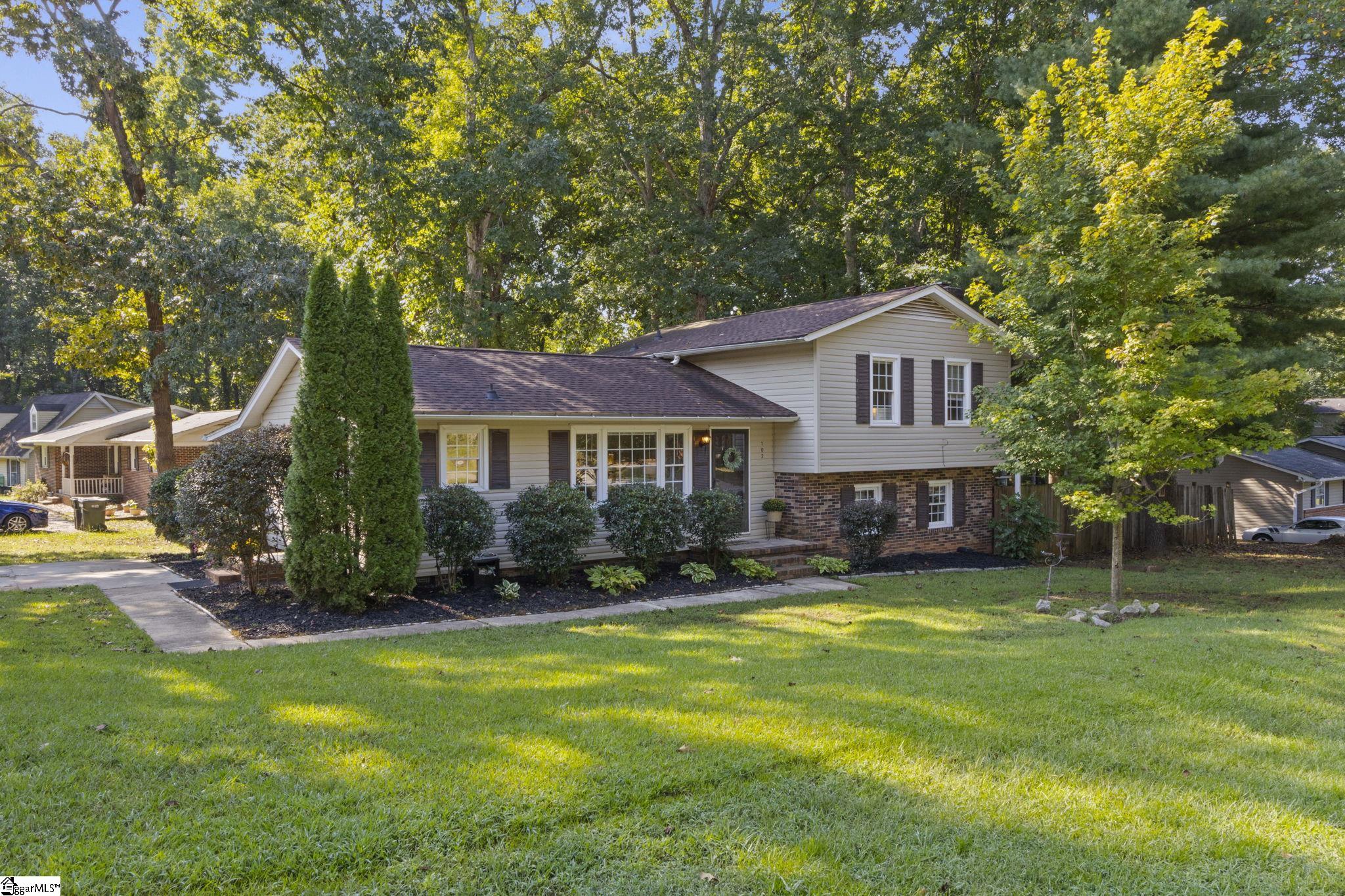 102 Branchview Court — photo