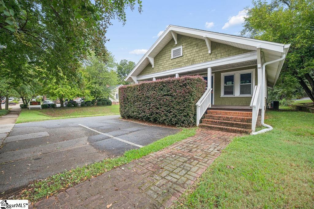 308 W Stone Avenue — photo