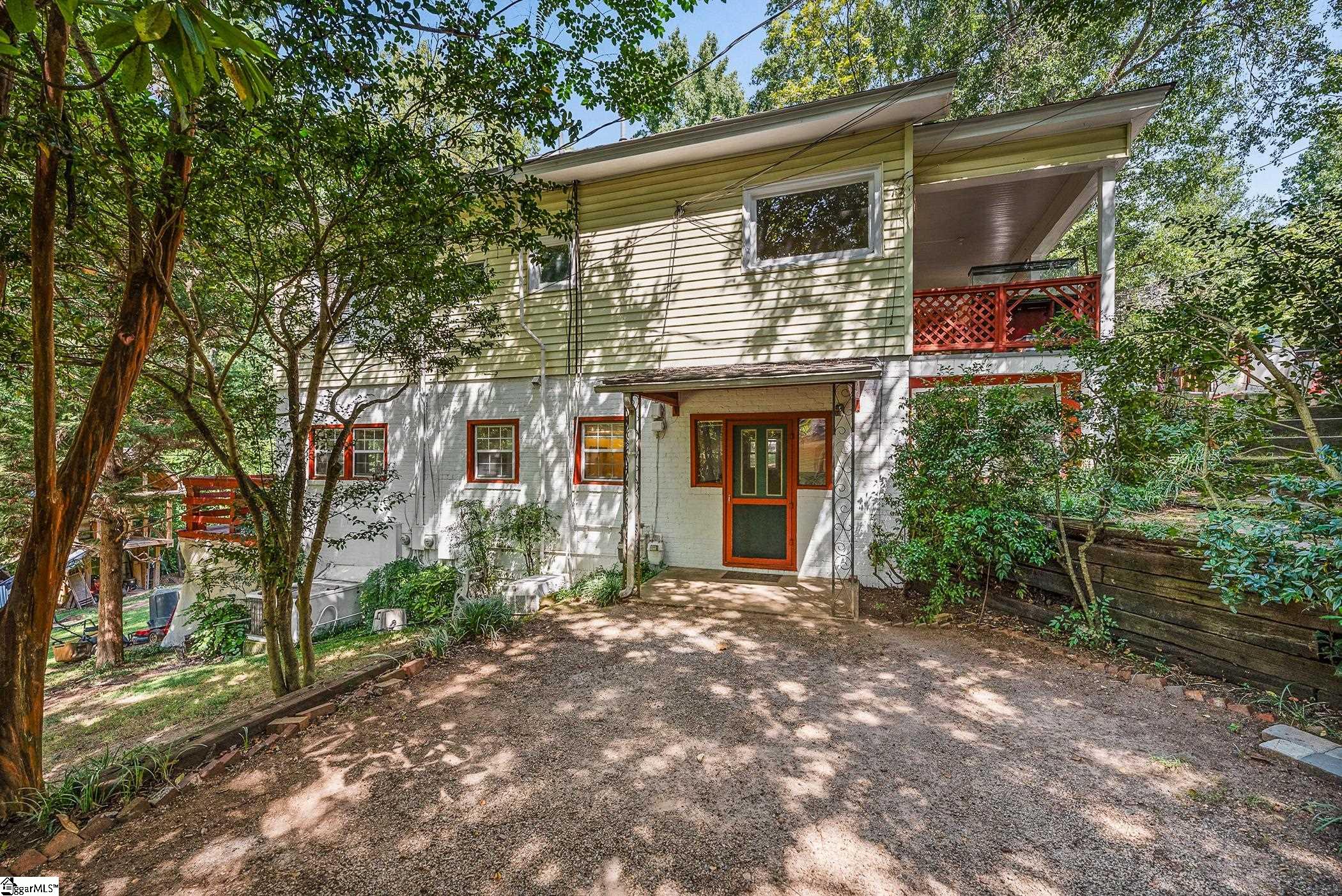 2 B Hillside Drive — photo