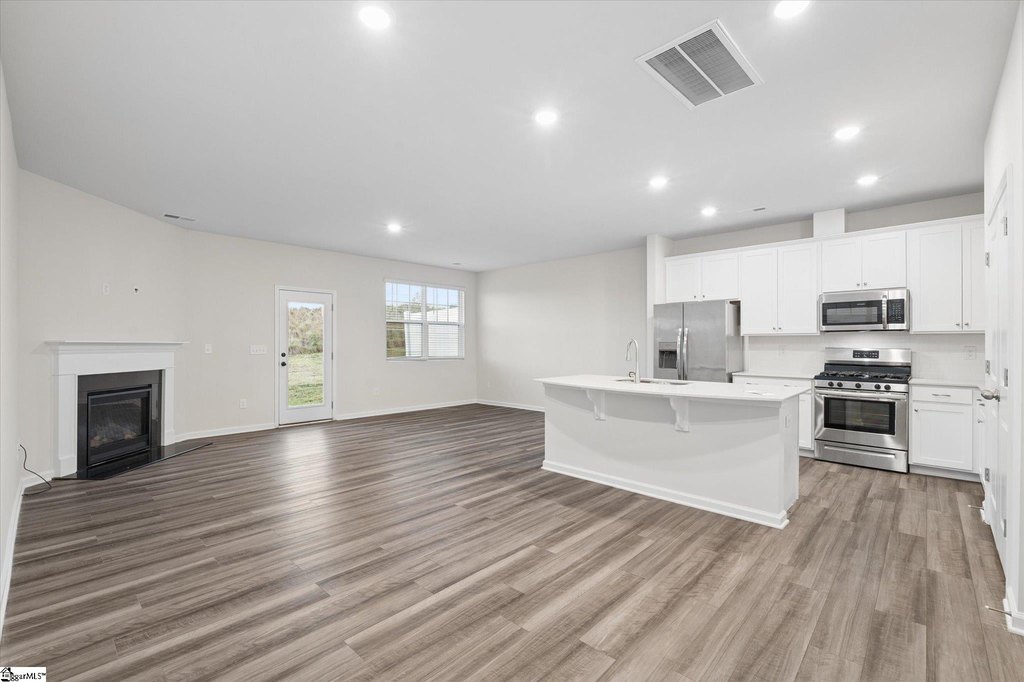 320 E Compass Way, Easley, SC 29640 — photo 3