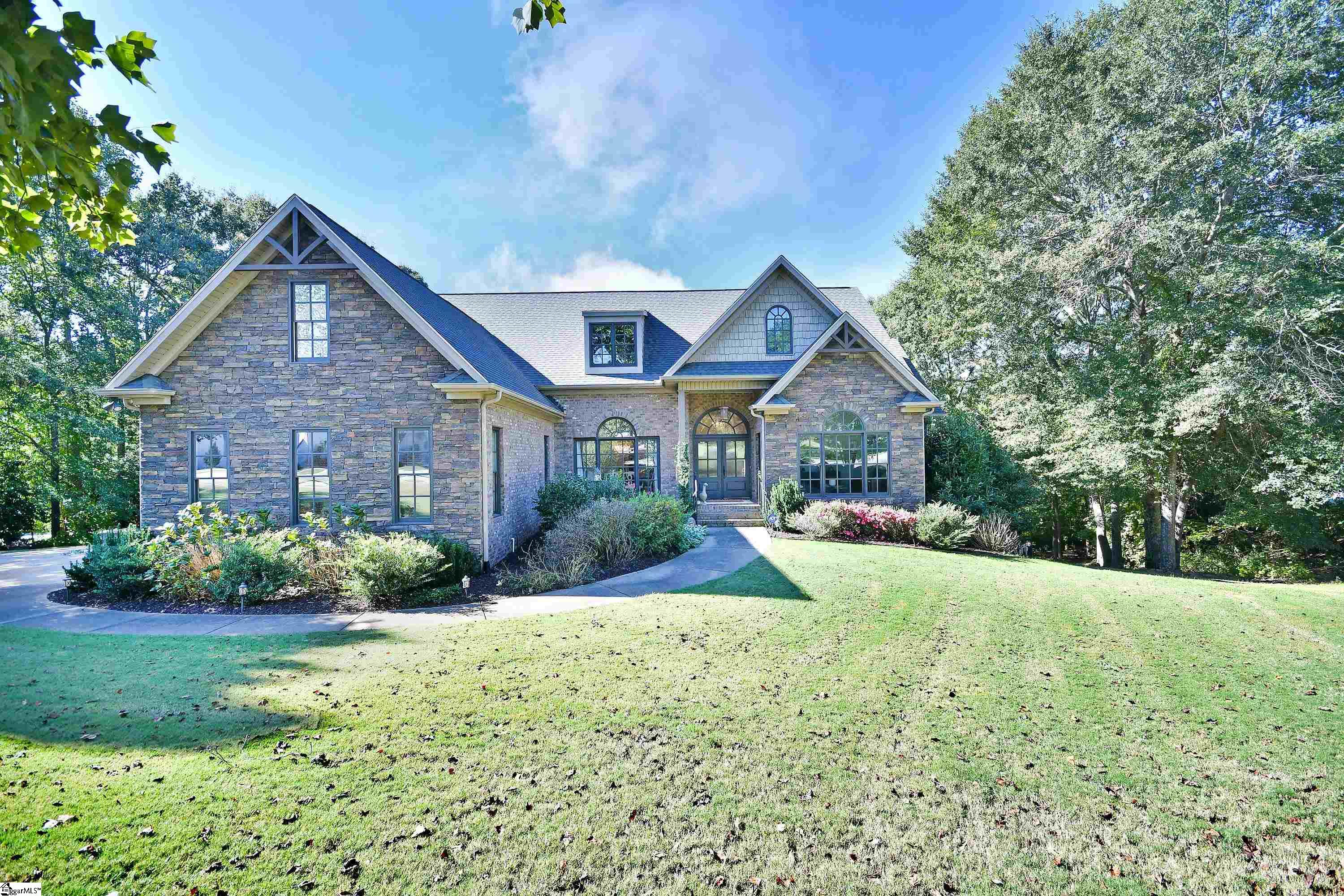 131 Reserve Drive — photo