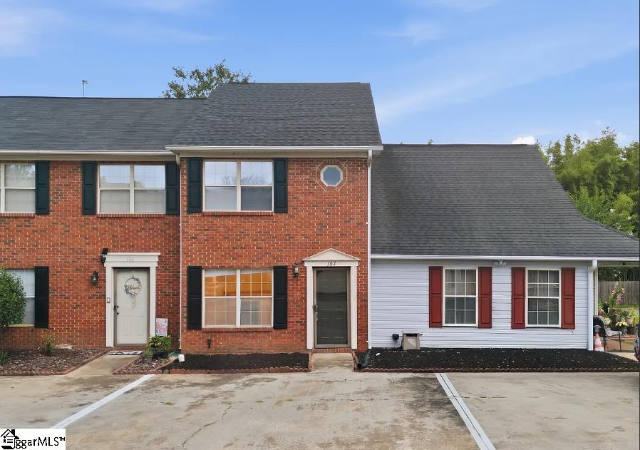 504 S Townes Court — photo