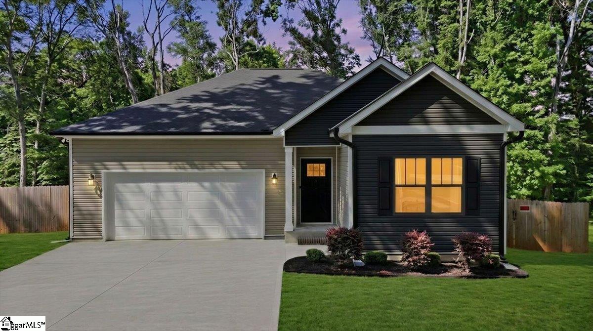 411 Hillside Drive — photo