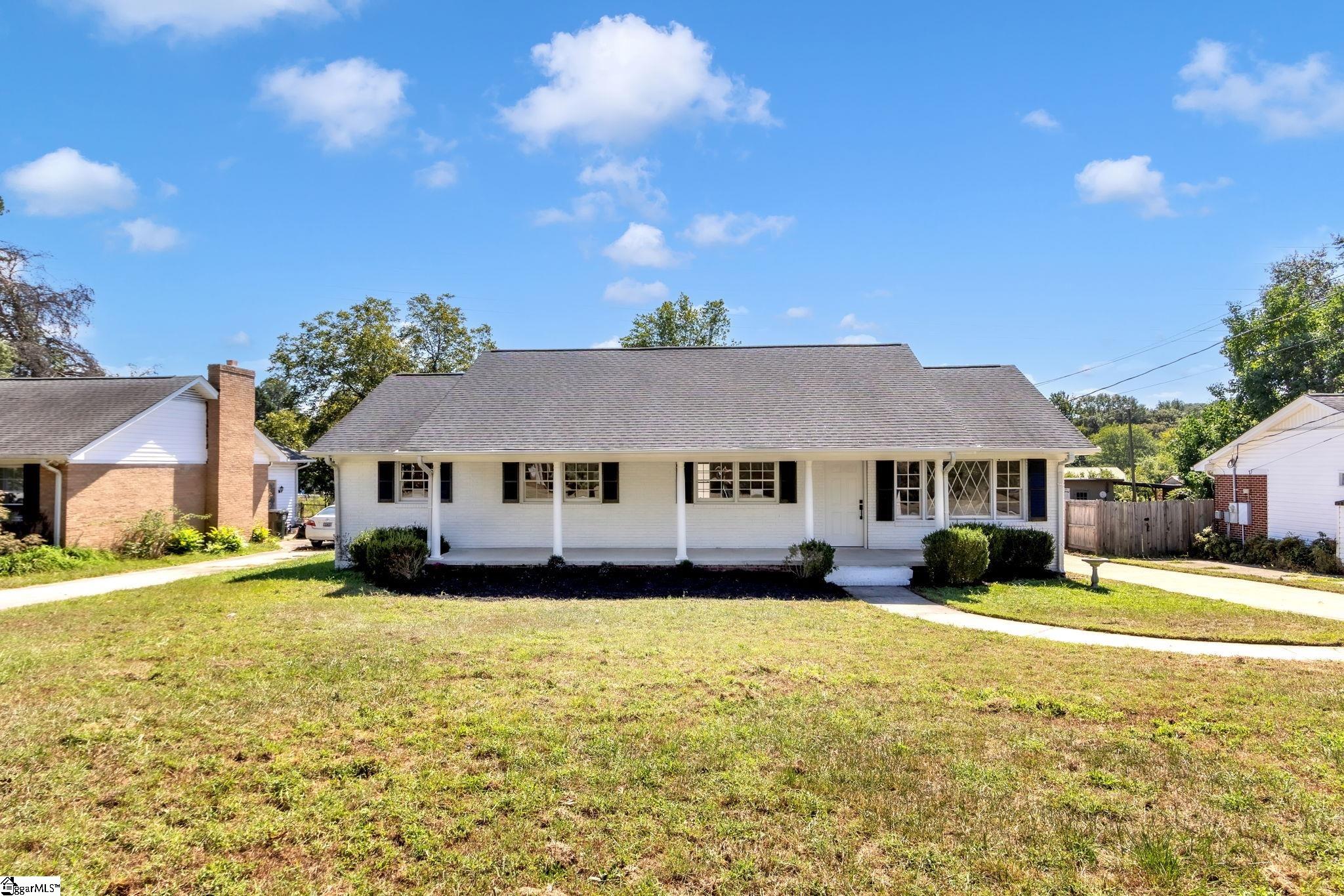 602 Avon Drive — photo