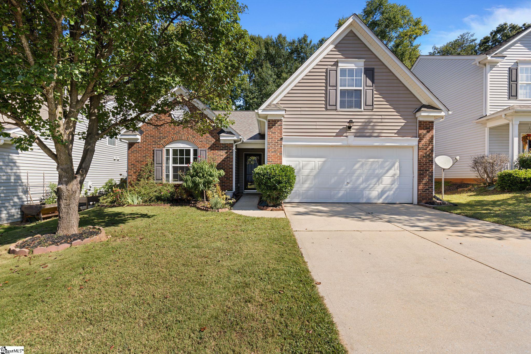 12 Knoll Ridge Drive — photo