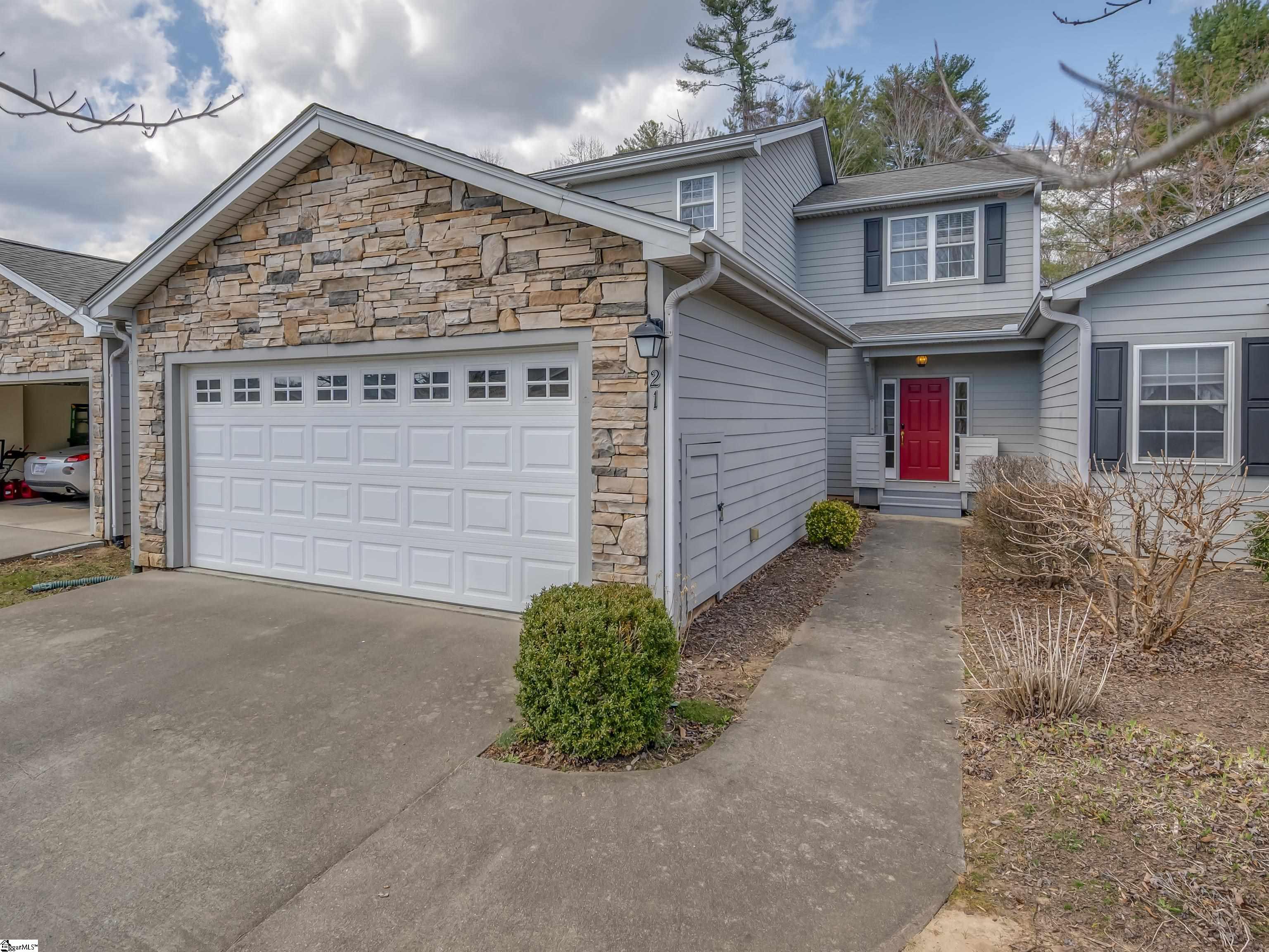 21 Holiday Drive — photo