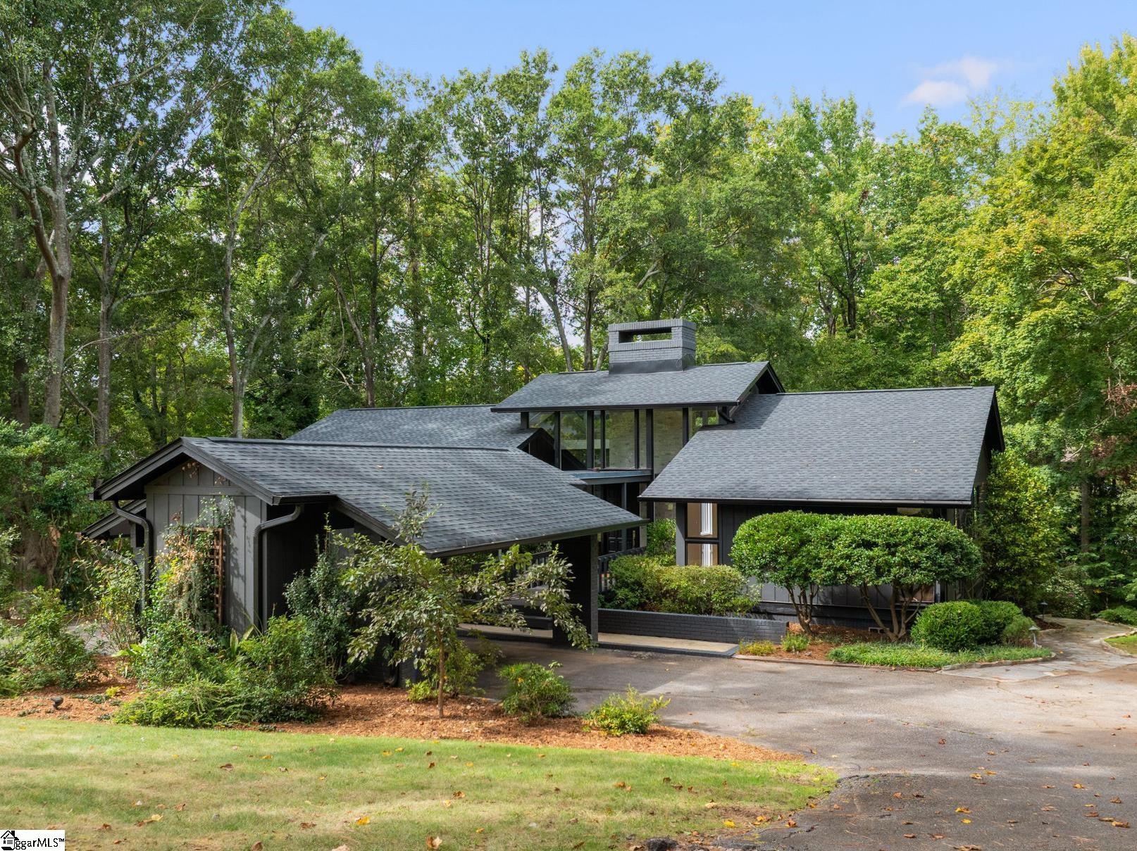 310 Henderson Road — photo