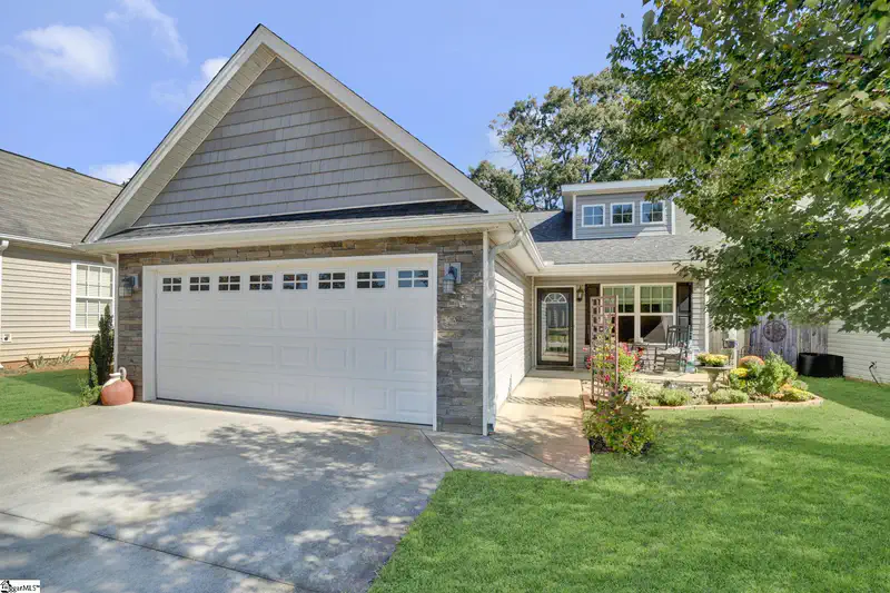 111 Perthwood Place — photo