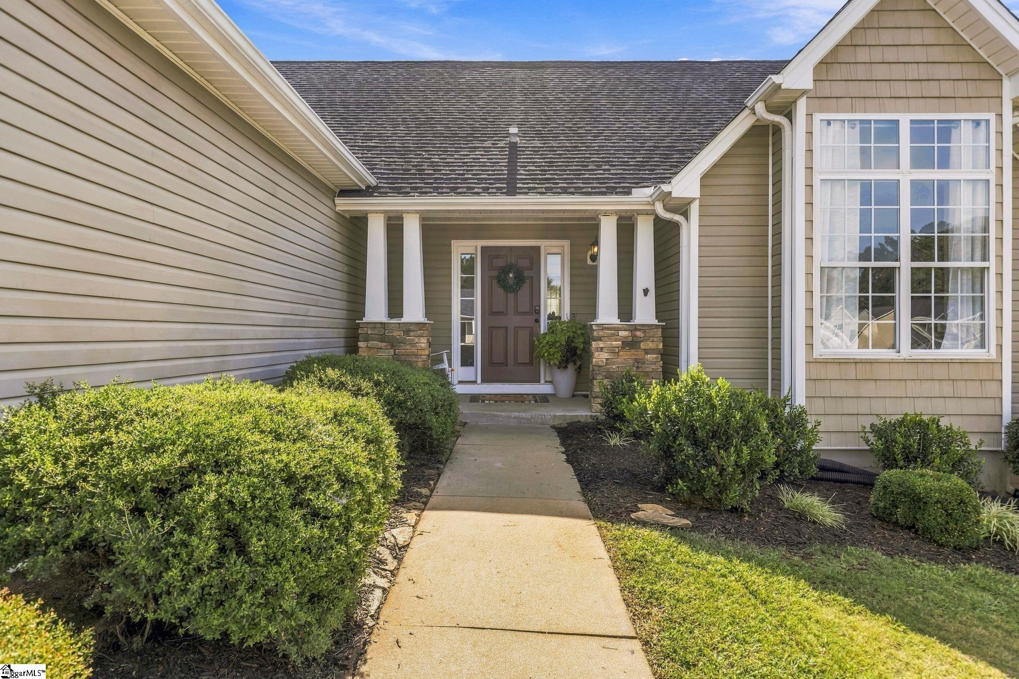 4 Clematis Drive — photo