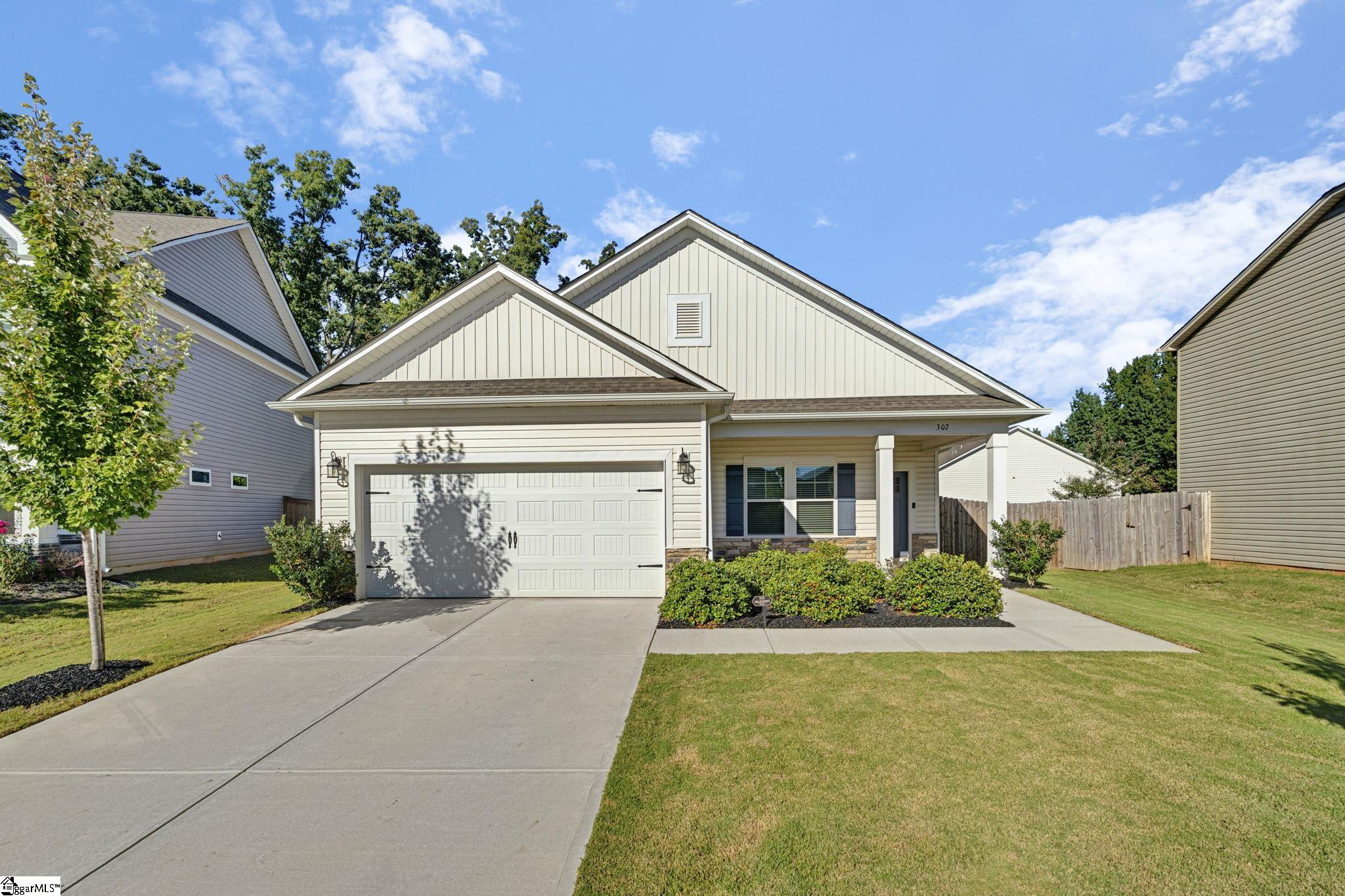 302 Videre Woods Court — photo