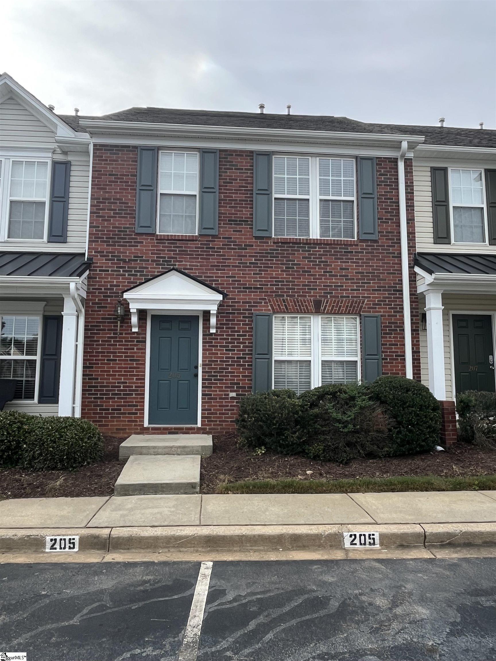 205 Spring Crossing Circle — photo