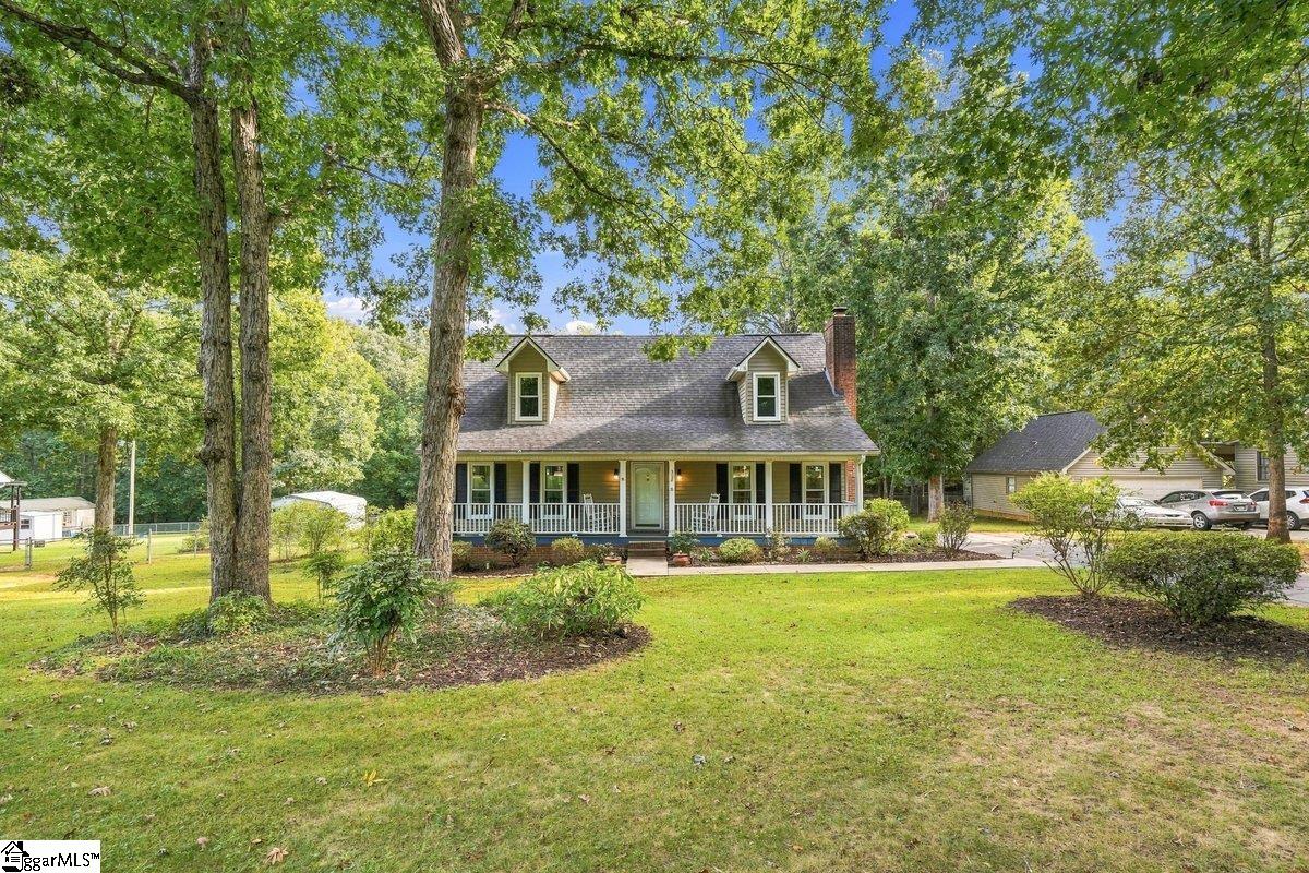 302 Hamilton Drive — photo
