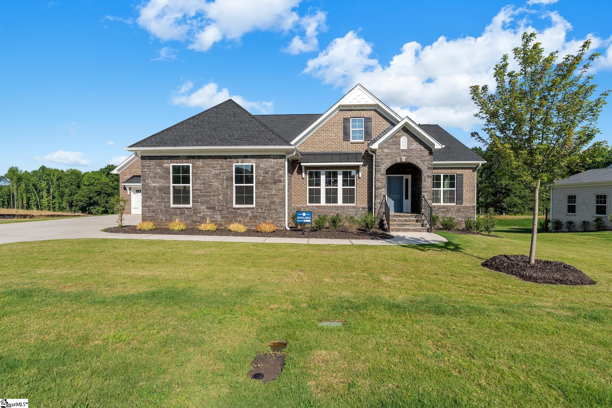 204 Chandler Court — photo
