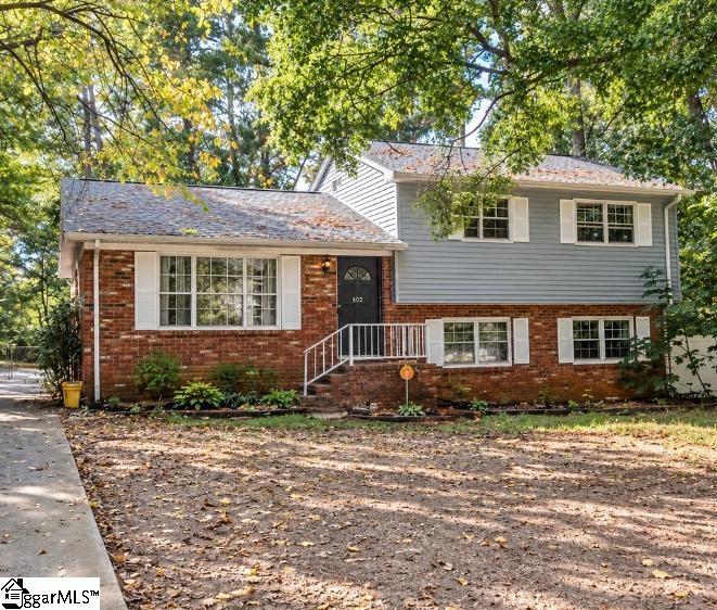 502 Camelot Drive — photo