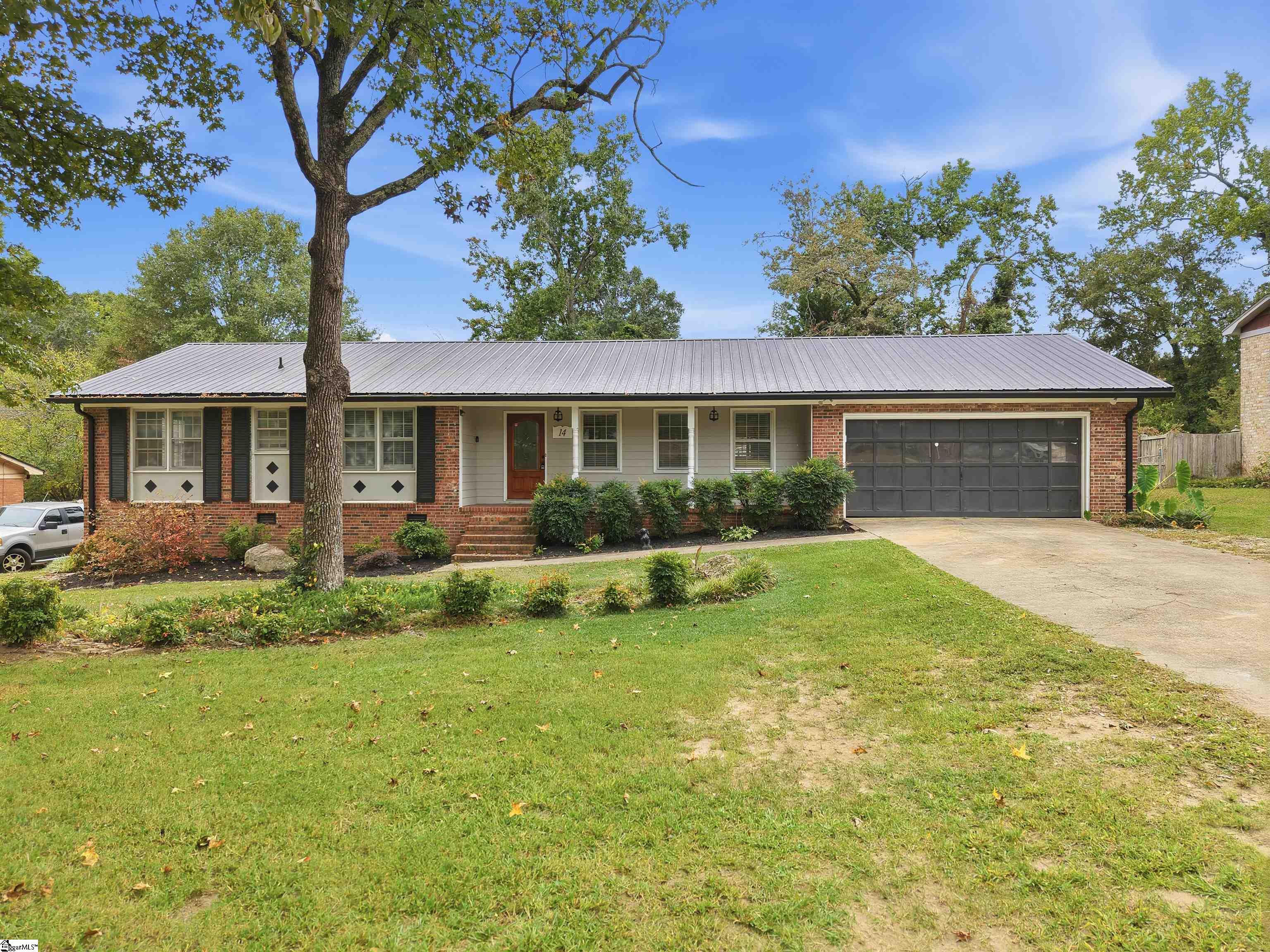 14 Heathwood Circle — photo