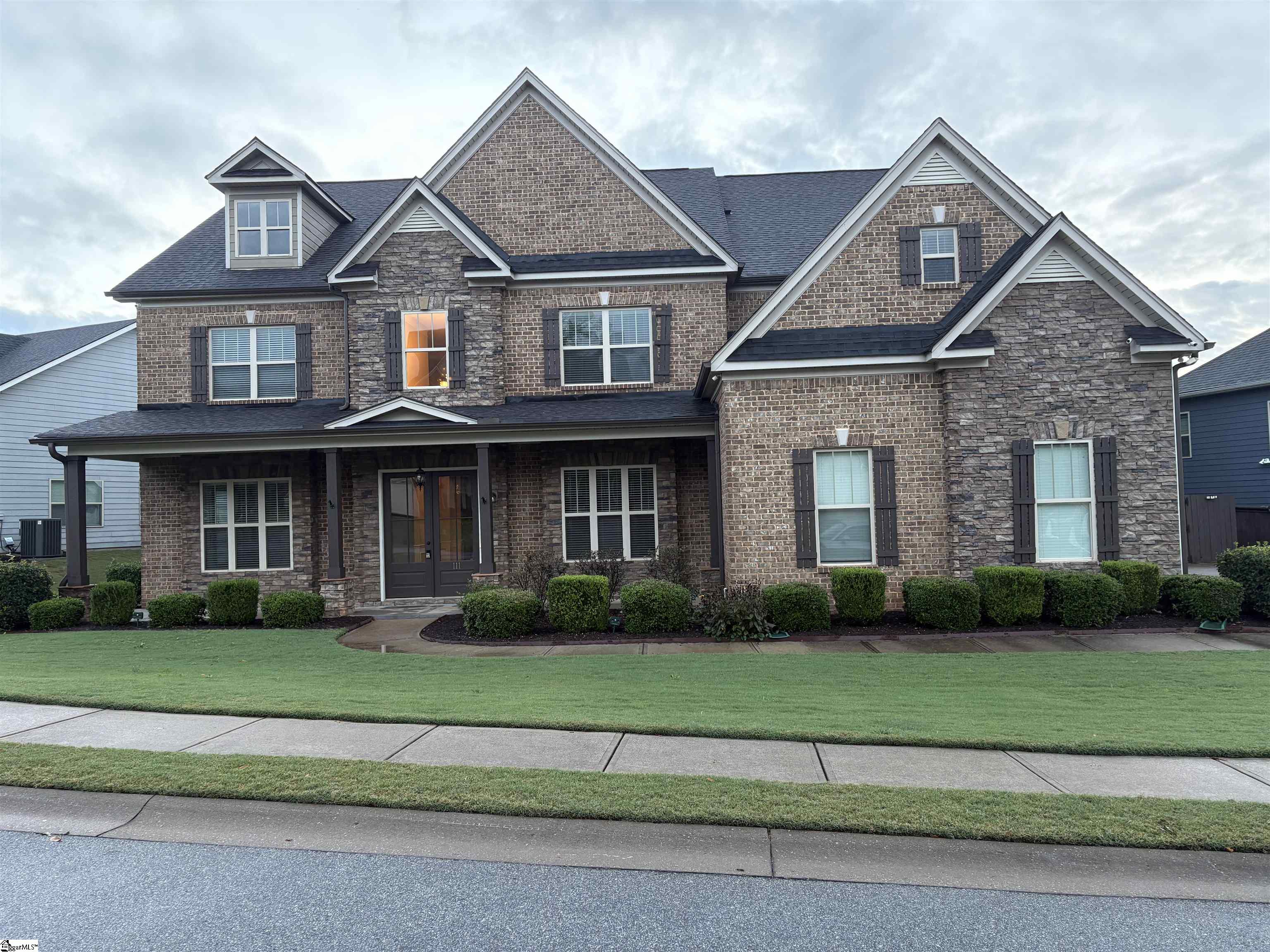 111 Fort Drive — photo