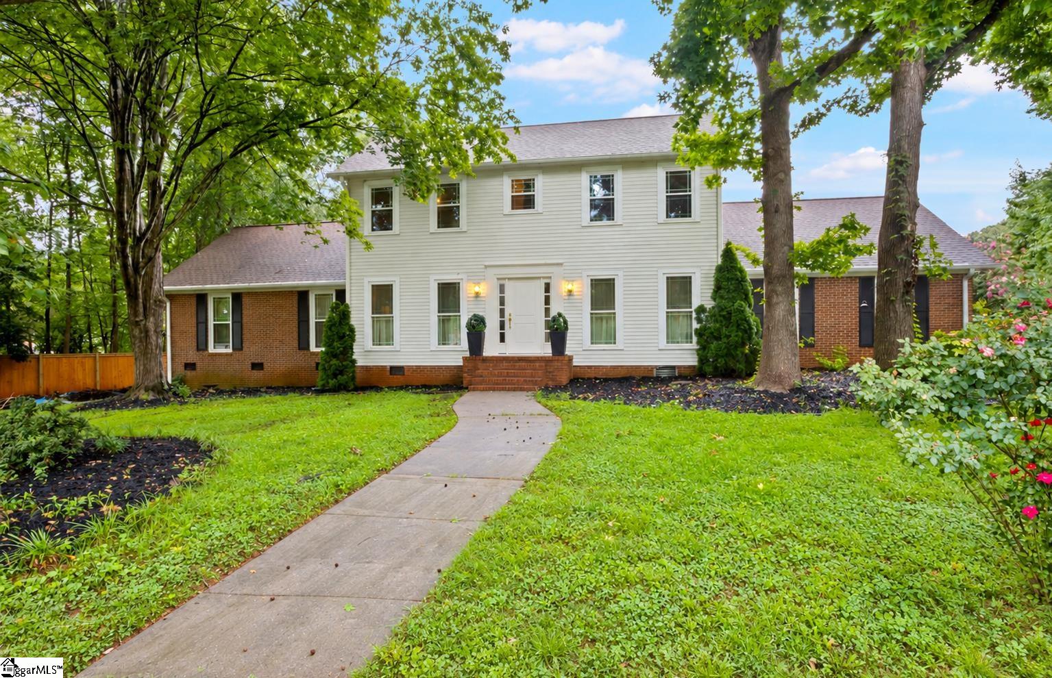 114 Woodhill Lane — photo
