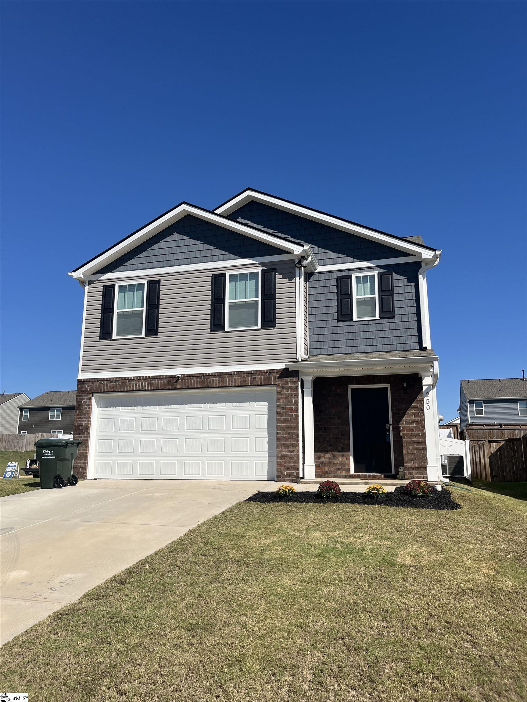 250 Boxbury Way — photo