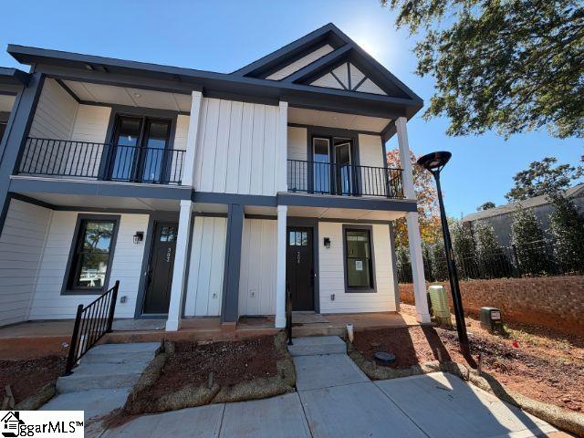 9 Hawthorne Lane — photo