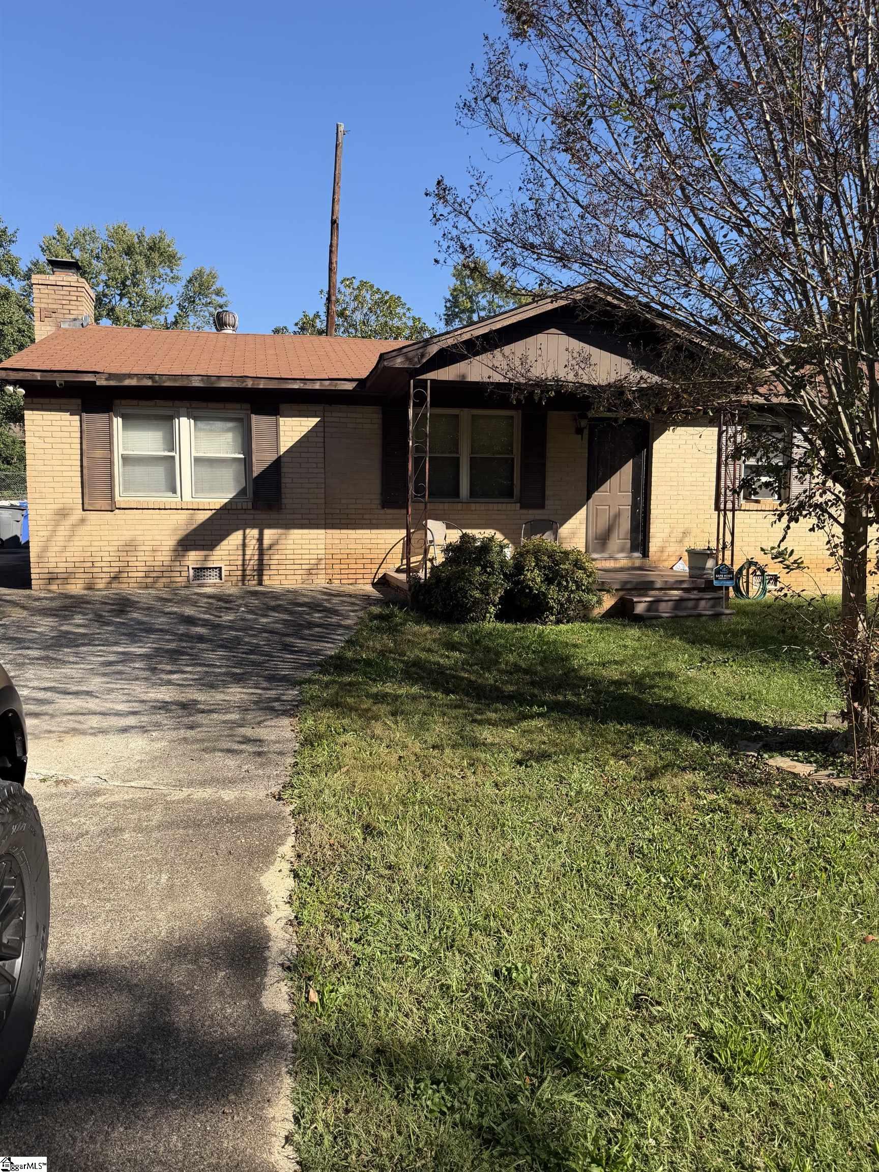 202 Bluff Drive — photo