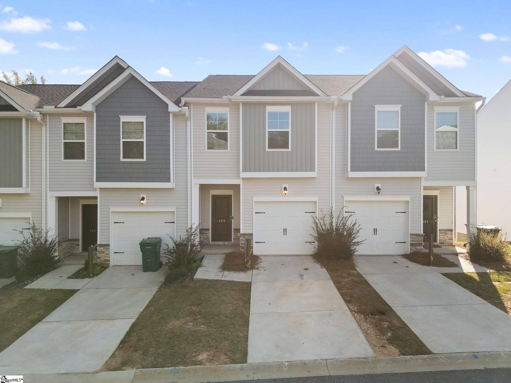 103 Cedar Oak Lane — photo
