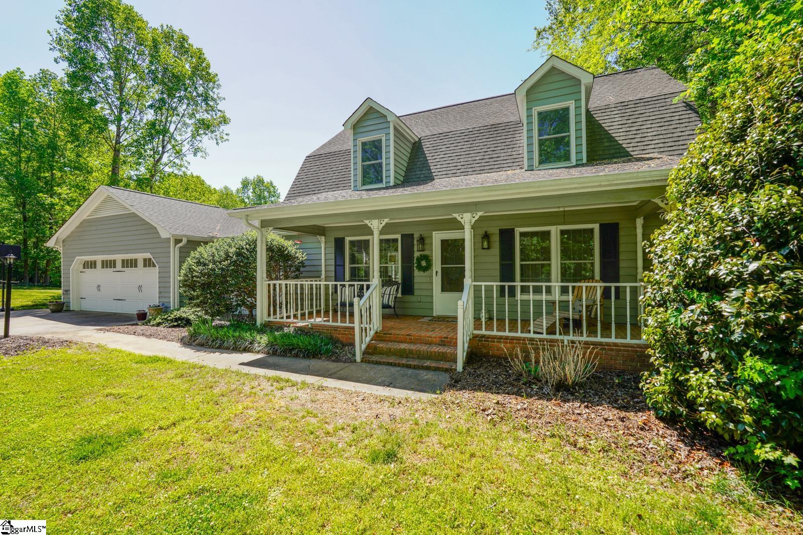 102 Hickory Hollow Drive — photo