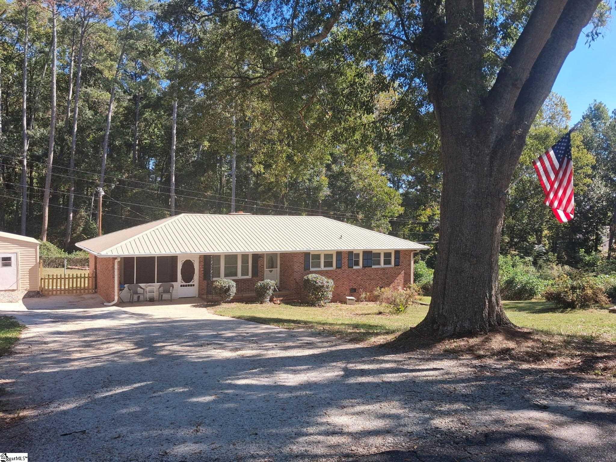 109 Hazelwood Avenue — photo