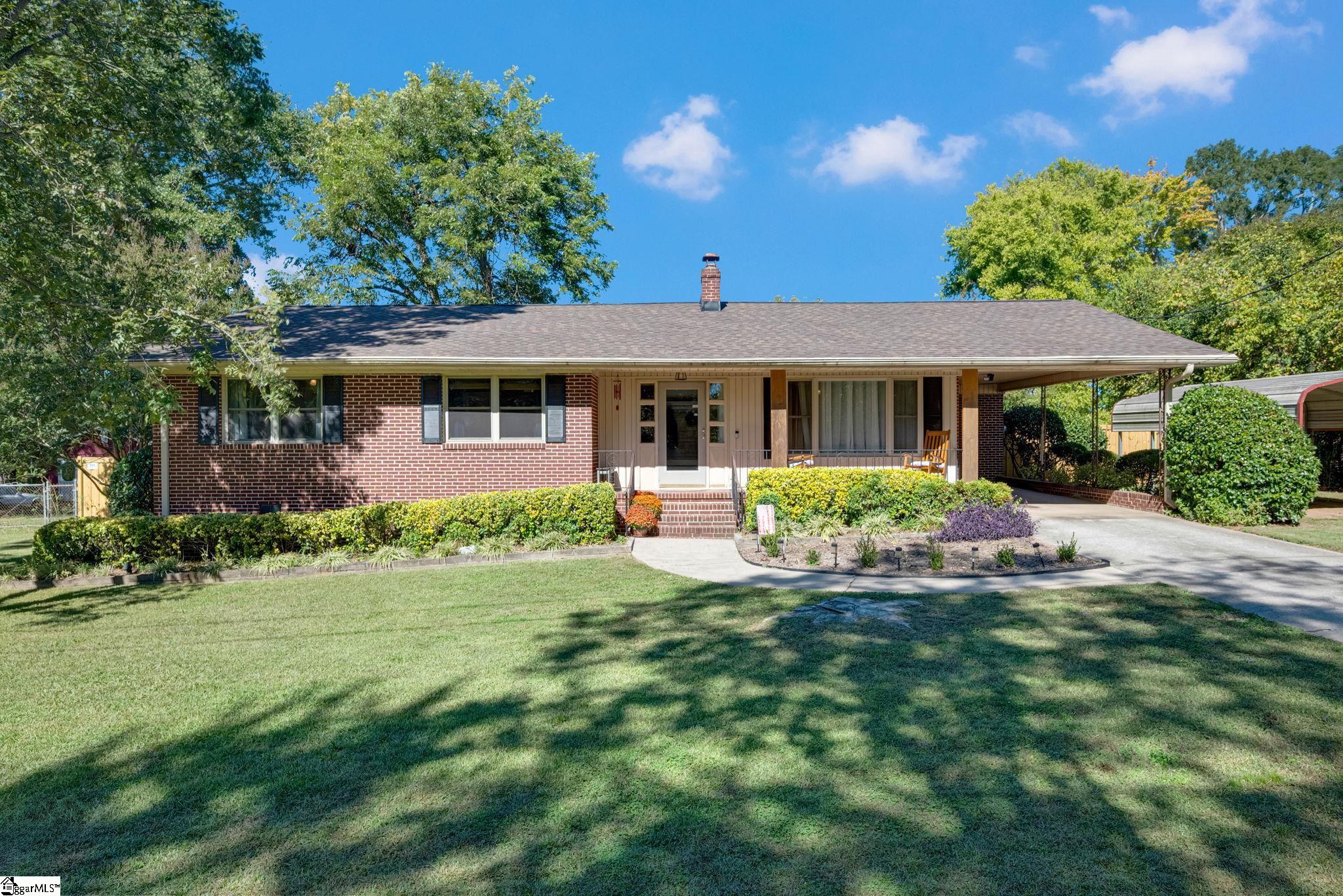 4 Hodgens Drive — photo