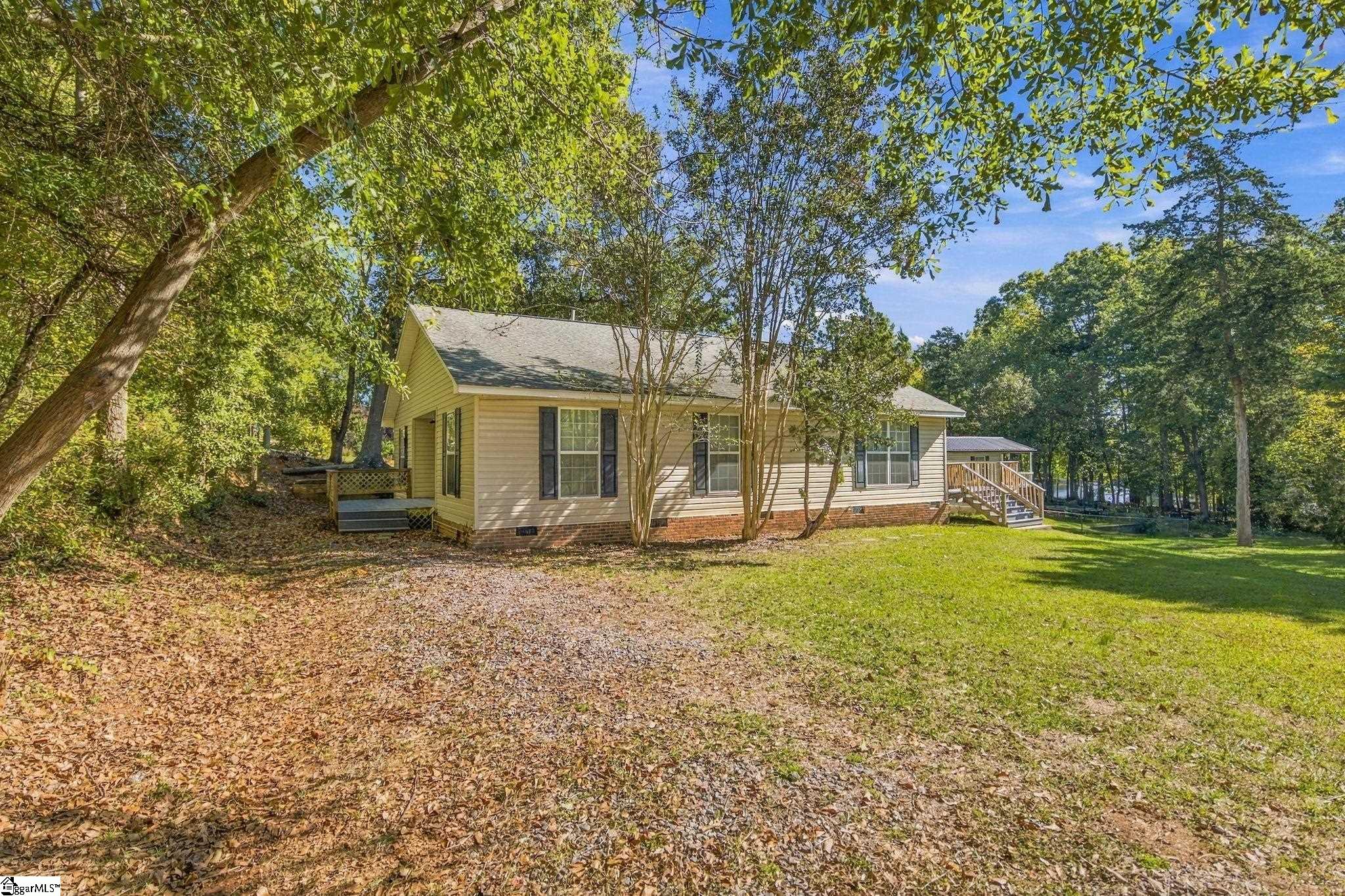 1028 Pine Lake Drive — photo