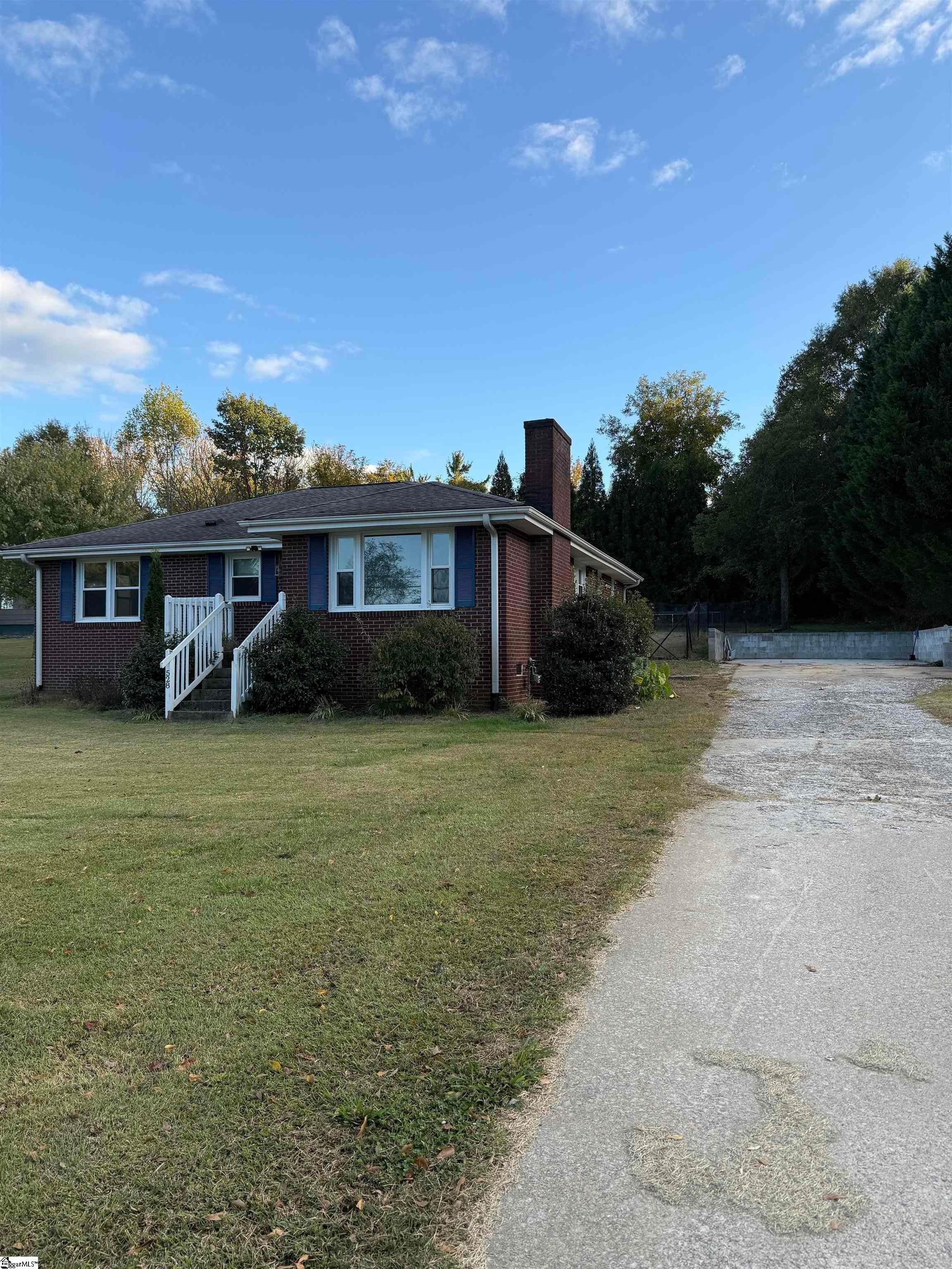 528 Haven Drive — photo