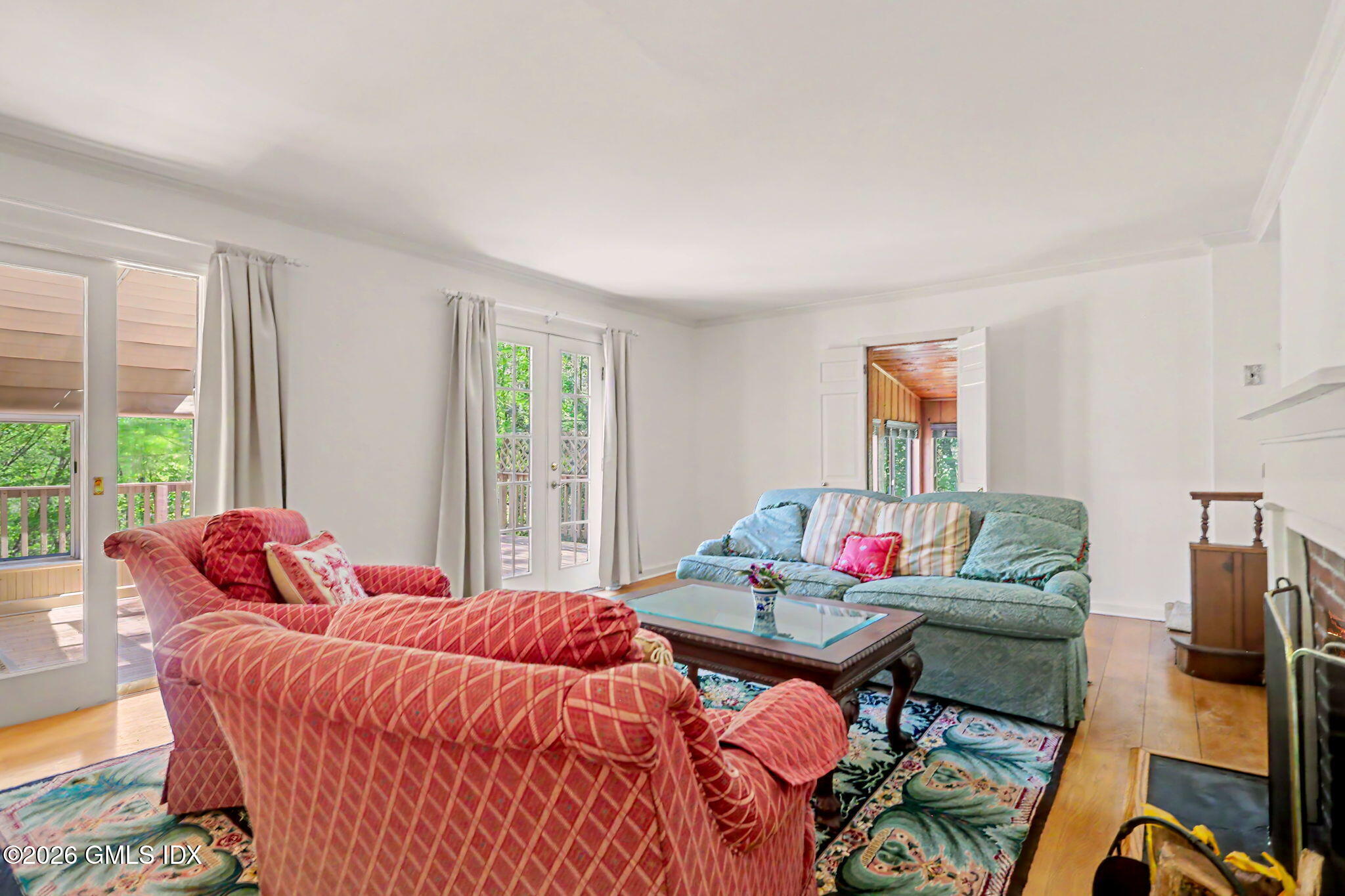 Home in Greenwich, CT 06831 — photo 2